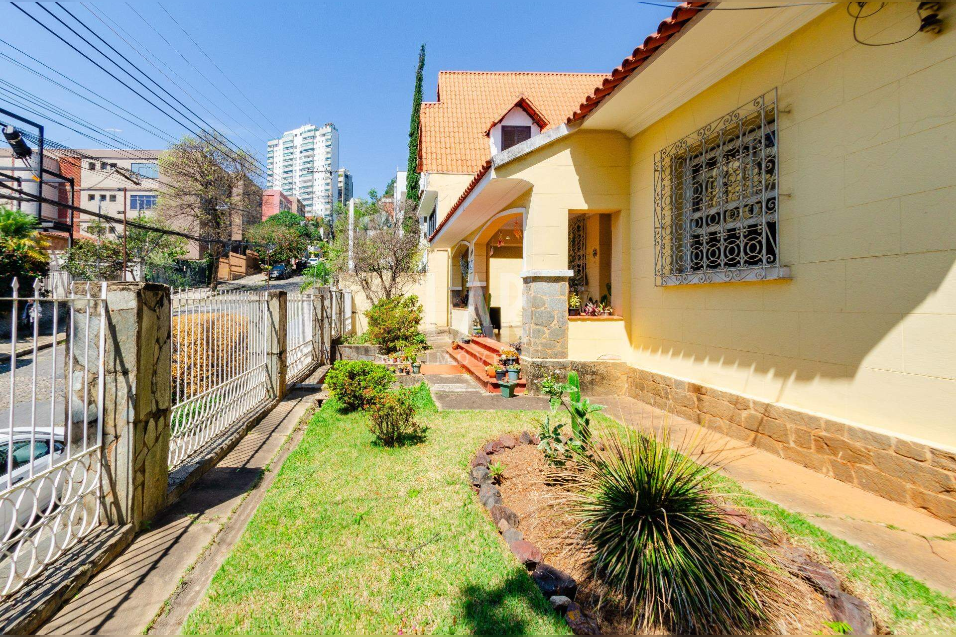 Casa de 6 quartos à venda, Barroca, Belo Horizonte - MG
