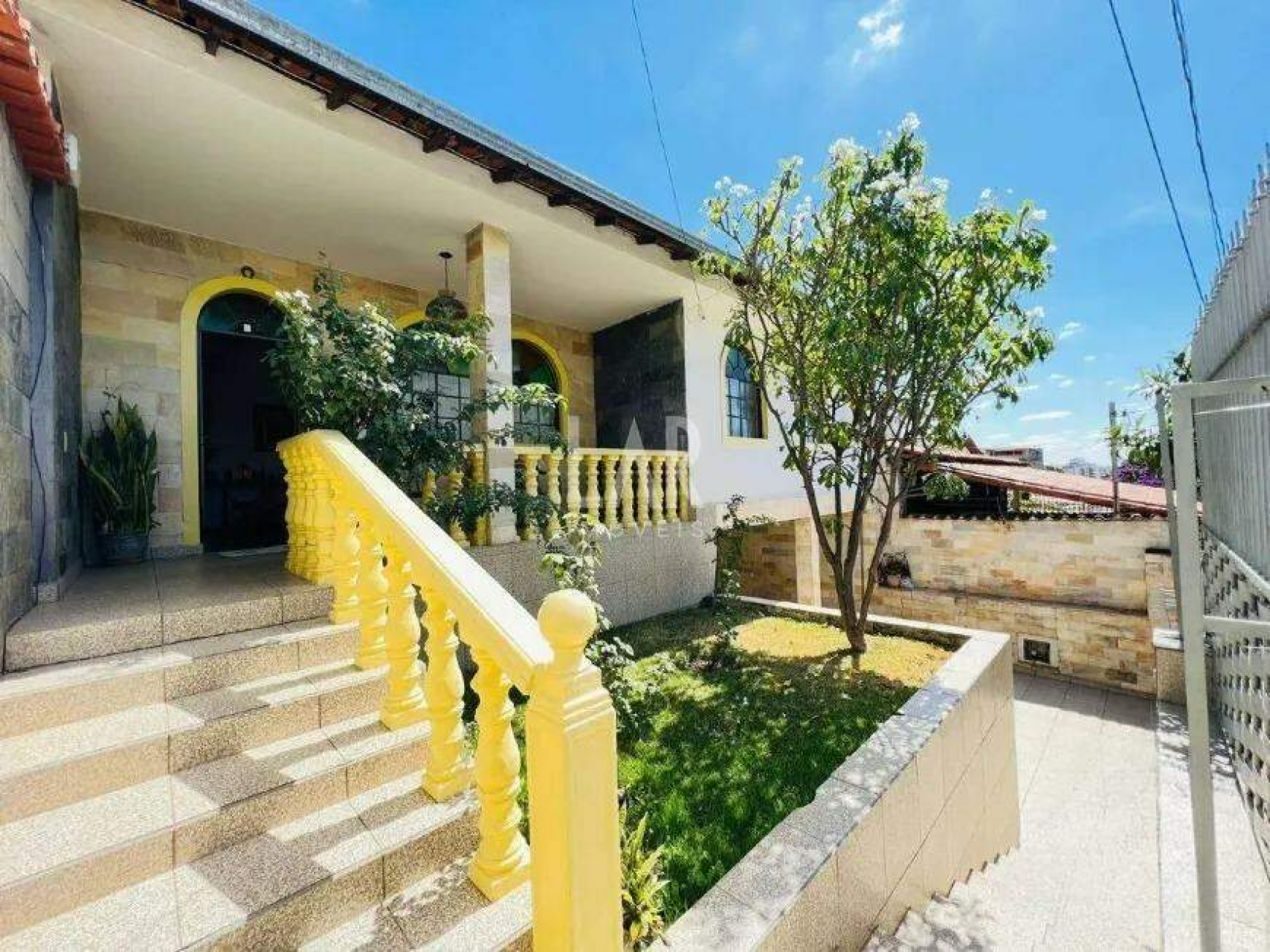 Casa de 3 quartos à venda, Planalto, Belo Horizonte - MG