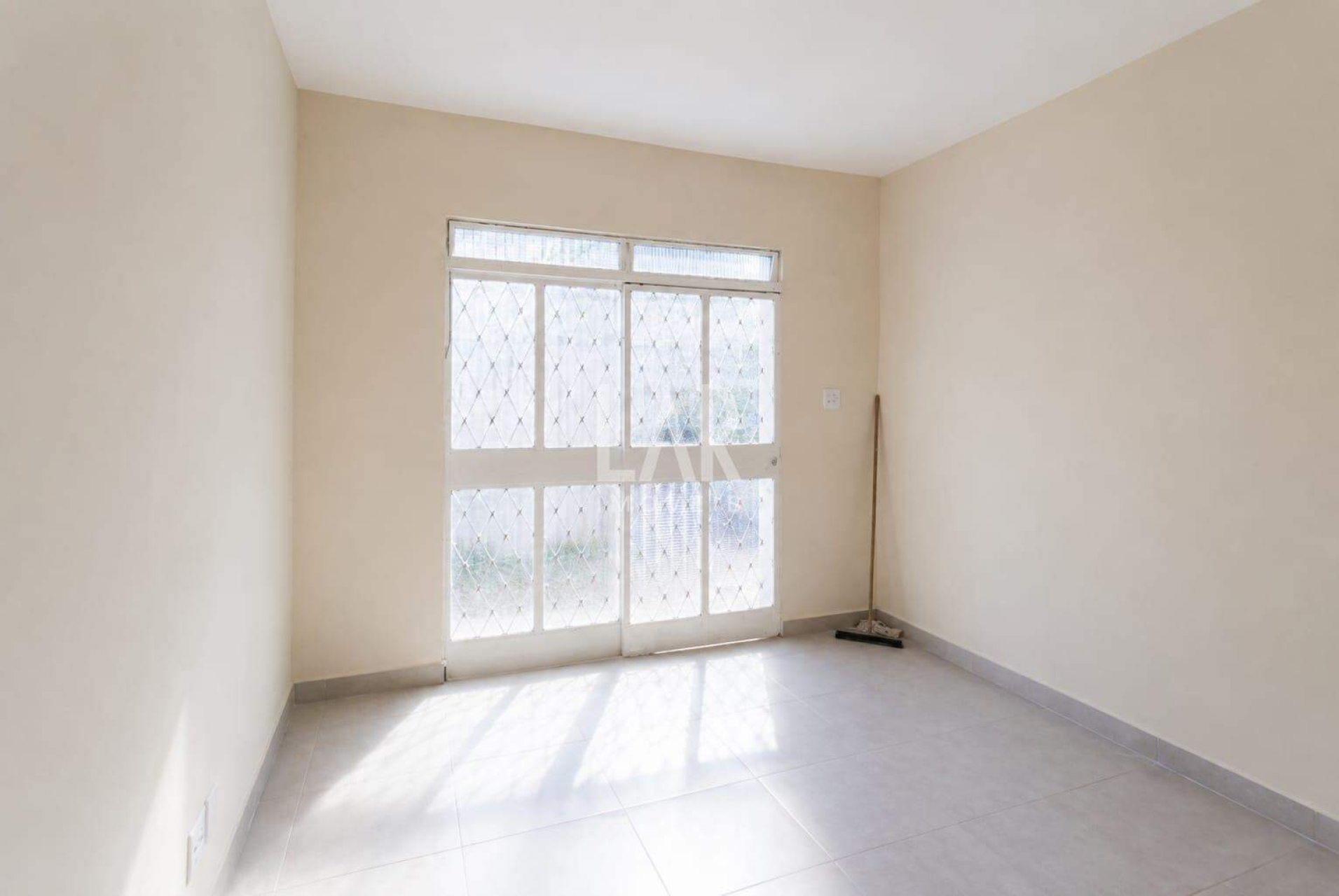 Casa de 3 quartos para alugar, Santa Efigênia, Belo Horizonte - MG