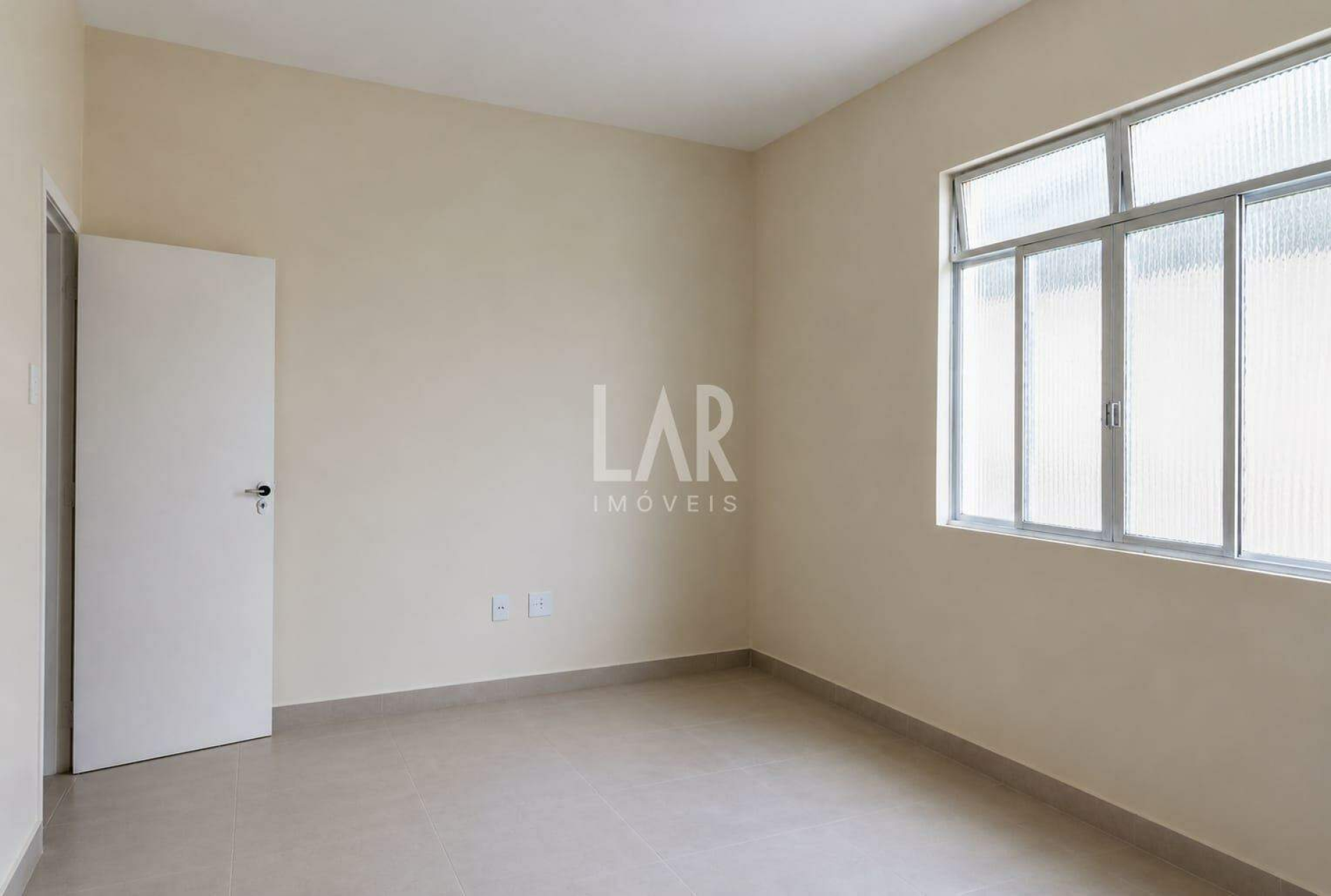 Casa de 3 quartos para alugar, Santa Efigênia, Belo Horizonte - MG