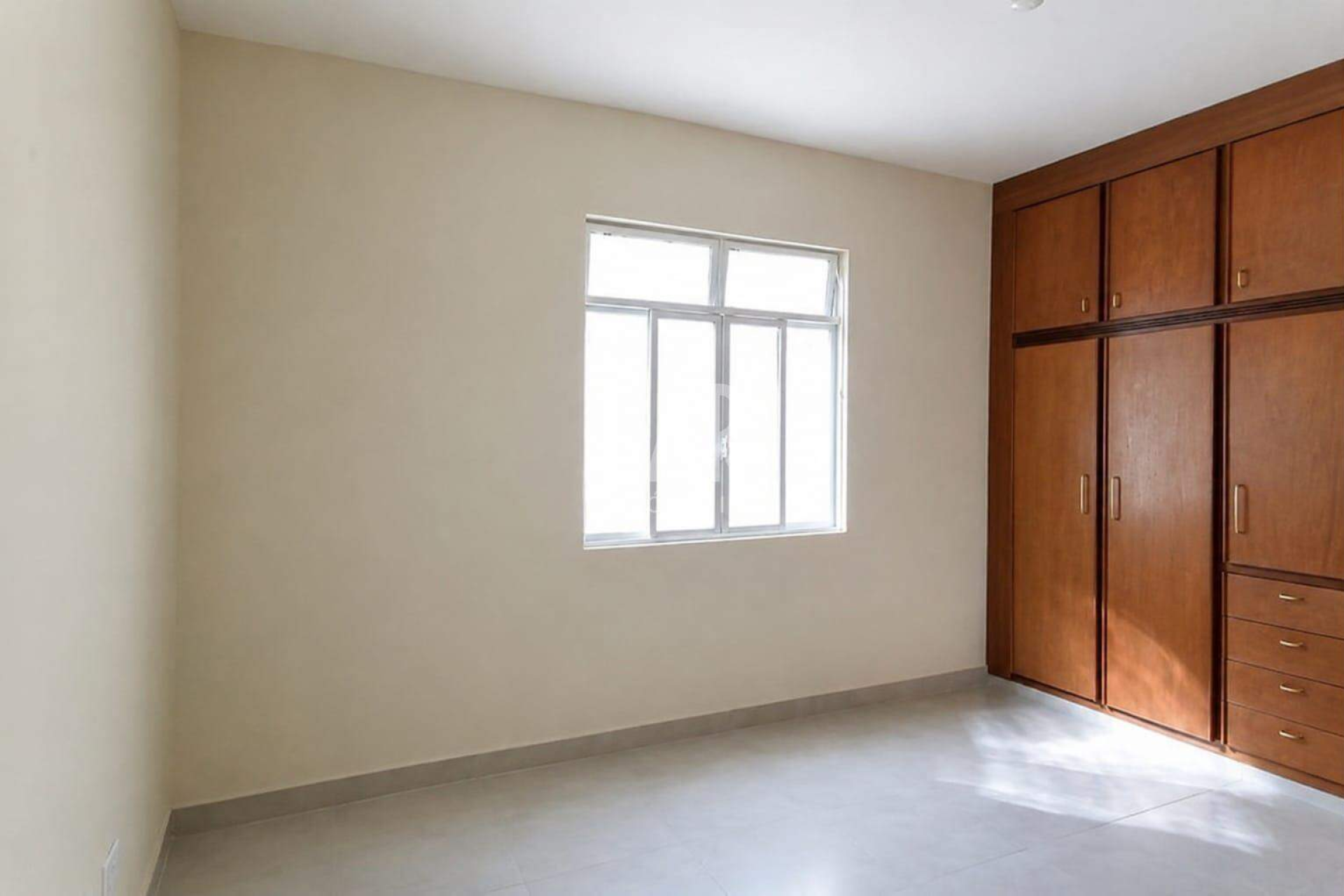 Casa de 3 quartos para alugar, Santa Efigênia, Belo Horizonte - MG
