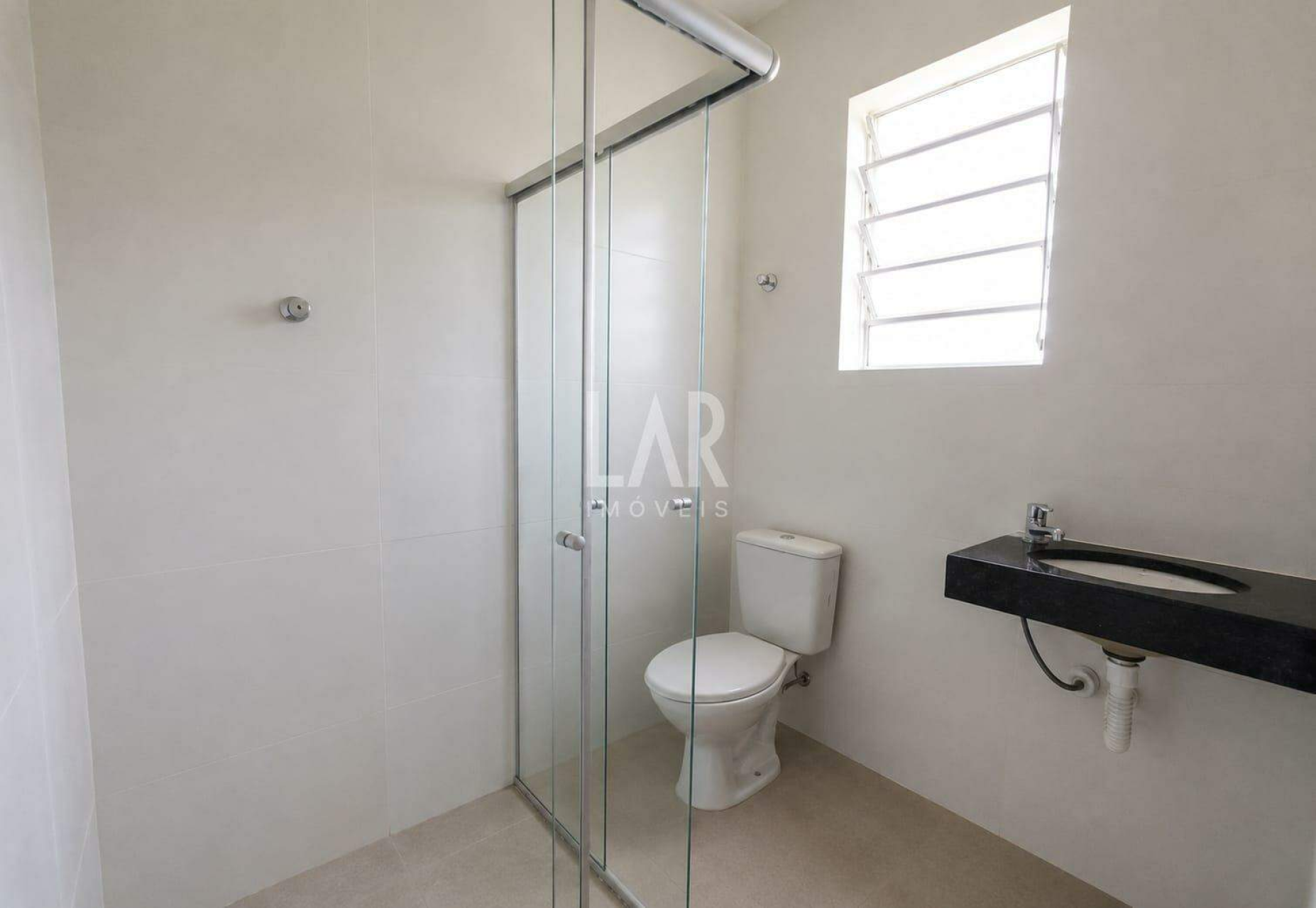 Casa de 3 quartos para alugar, Santa Efigênia, Belo Horizonte - MG