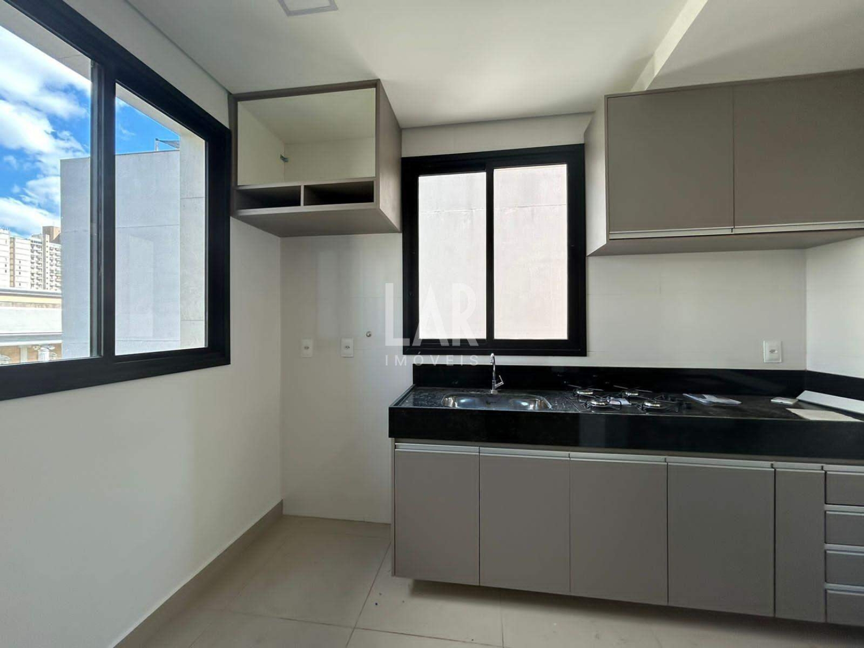 Apartamento de 2 quartos para alugar, Lourdes, Belo Horizonte - MG