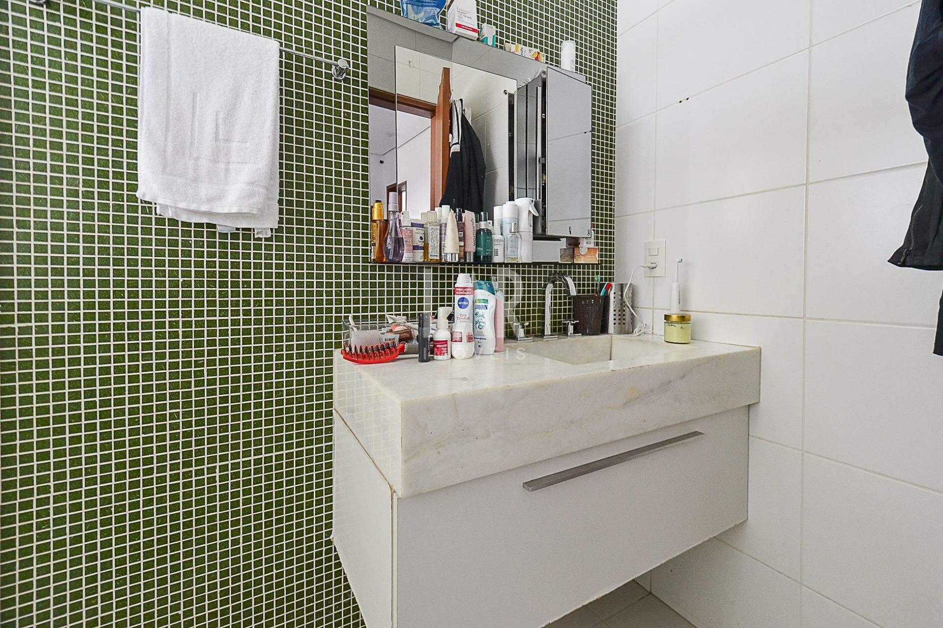 Casa de 5 quartos para alugar, Estoril, Belo Horizonte - MG