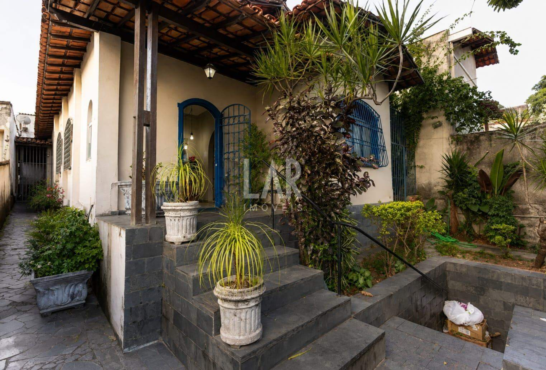 Casa de 3 quartos à venda, Centro, Belo Horizonte - MG