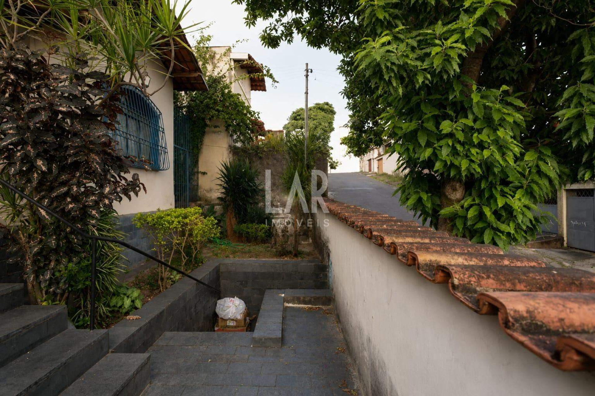 Casa de 3 quartos à venda, Centro, Belo Horizonte - MG