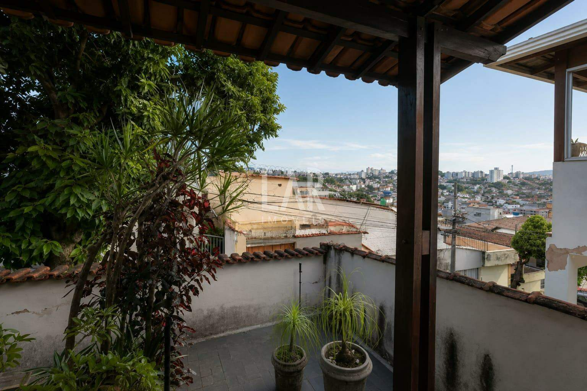 Casa de 3 quartos à venda, Centro, Belo Horizonte - MG