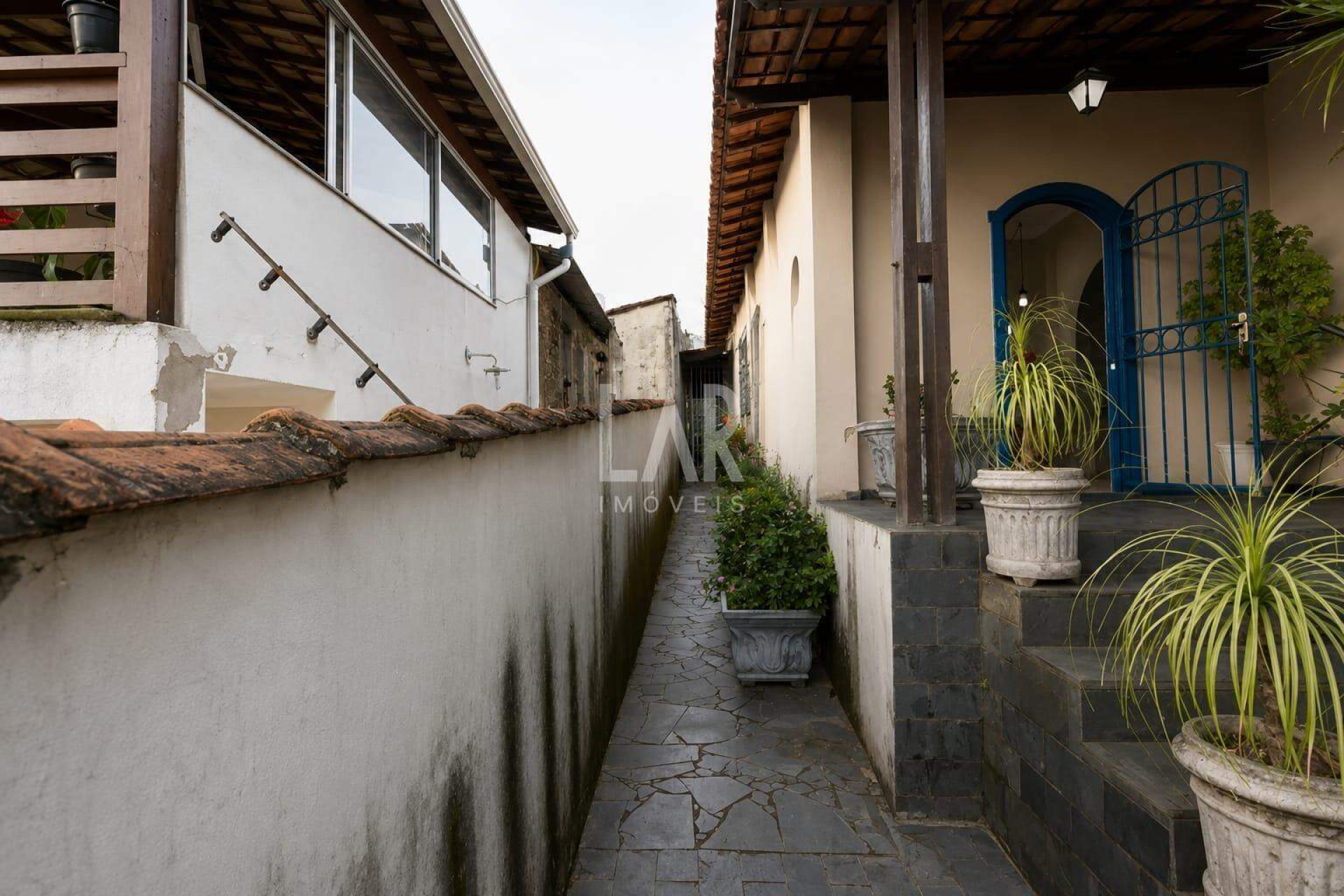 Casa de 3 quartos à venda, Centro, Belo Horizonte - MG