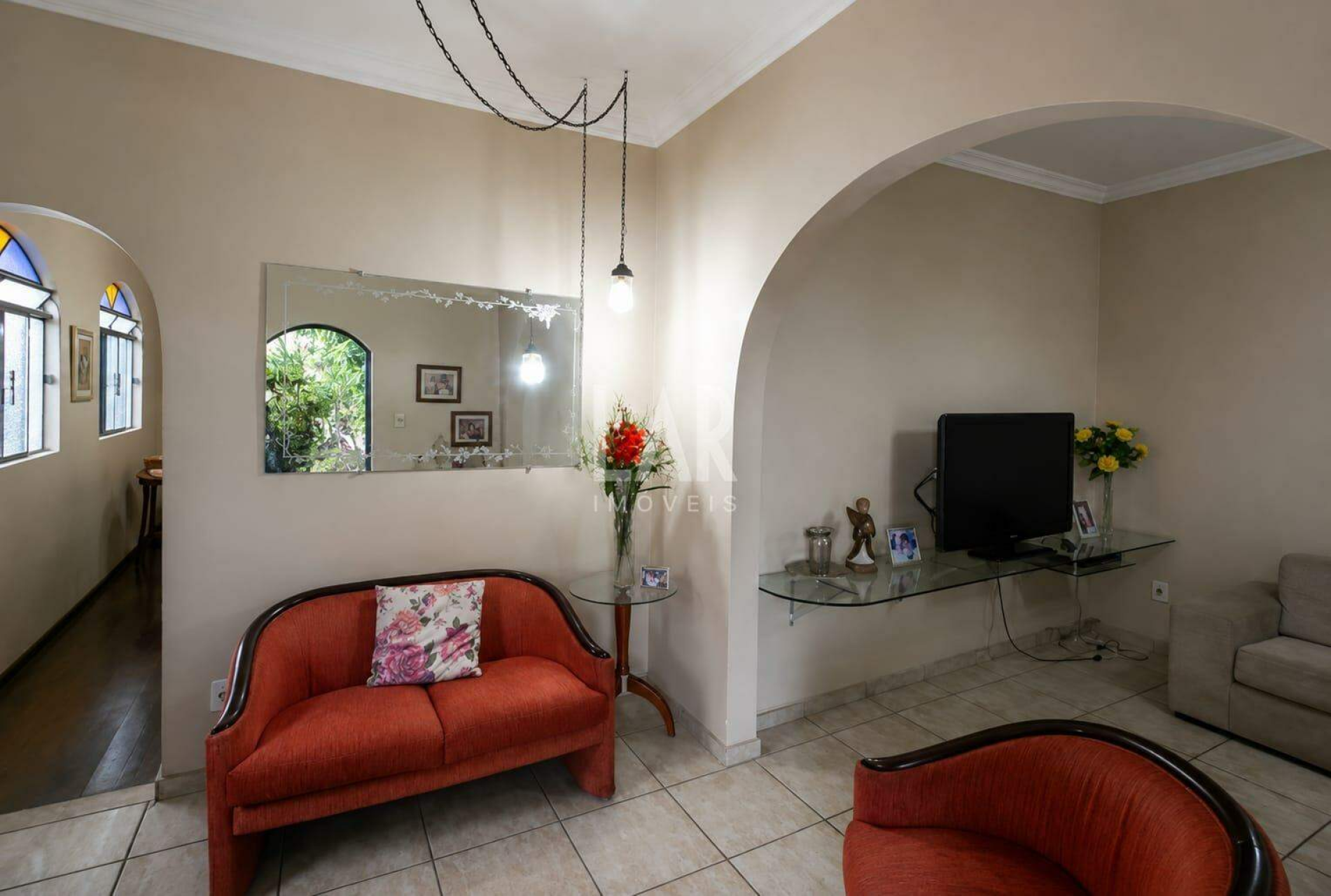 Casa de 3 quartos à venda, Centro, Belo Horizonte - MG