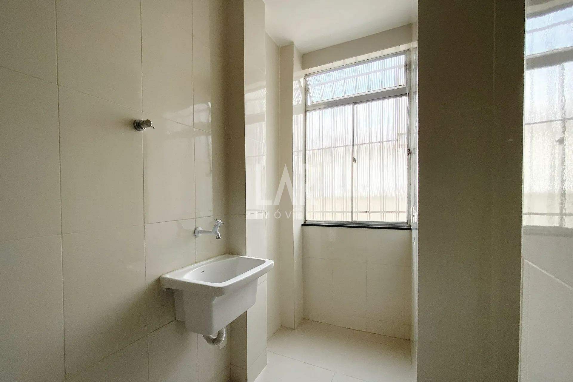 Apartamento de 2 quartos à venda, Sagrada Família, Belo Horizonte - MG