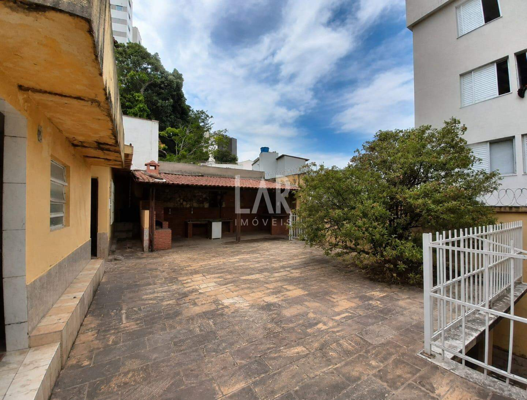 Casa de 3 quartos para alugar, Cruzeiro, Belo Horizonte - MG