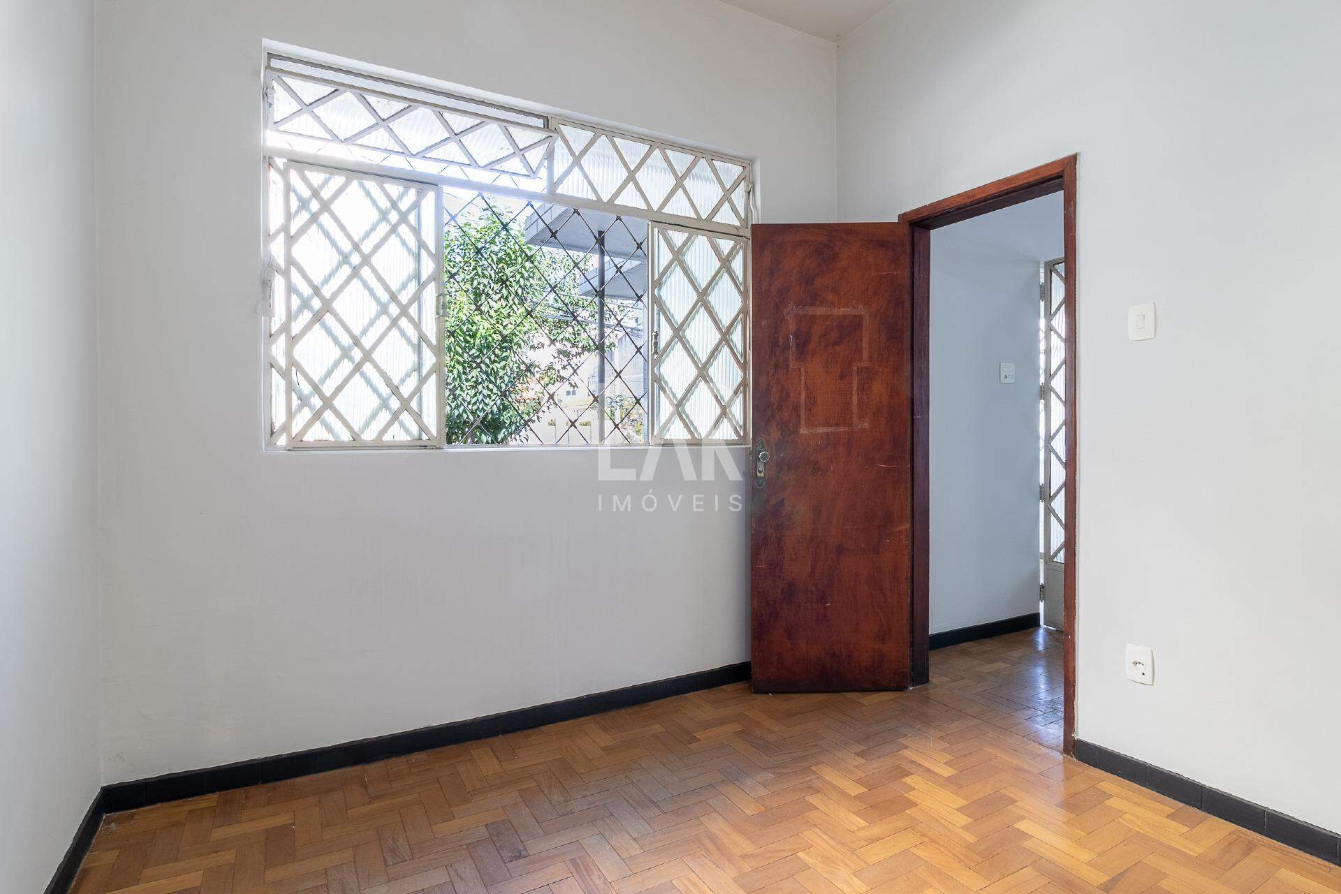 Casa Comercial de 7 quartos para alugar, Funcionários, Belo Horizonte - MG