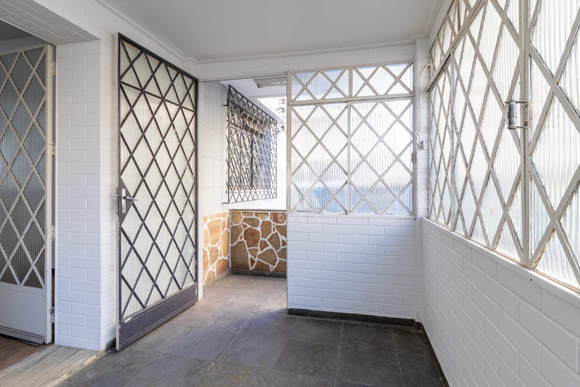Casa Comercial de 7 quartos para alugar, Funcionários, Belo Horizonte - MG
