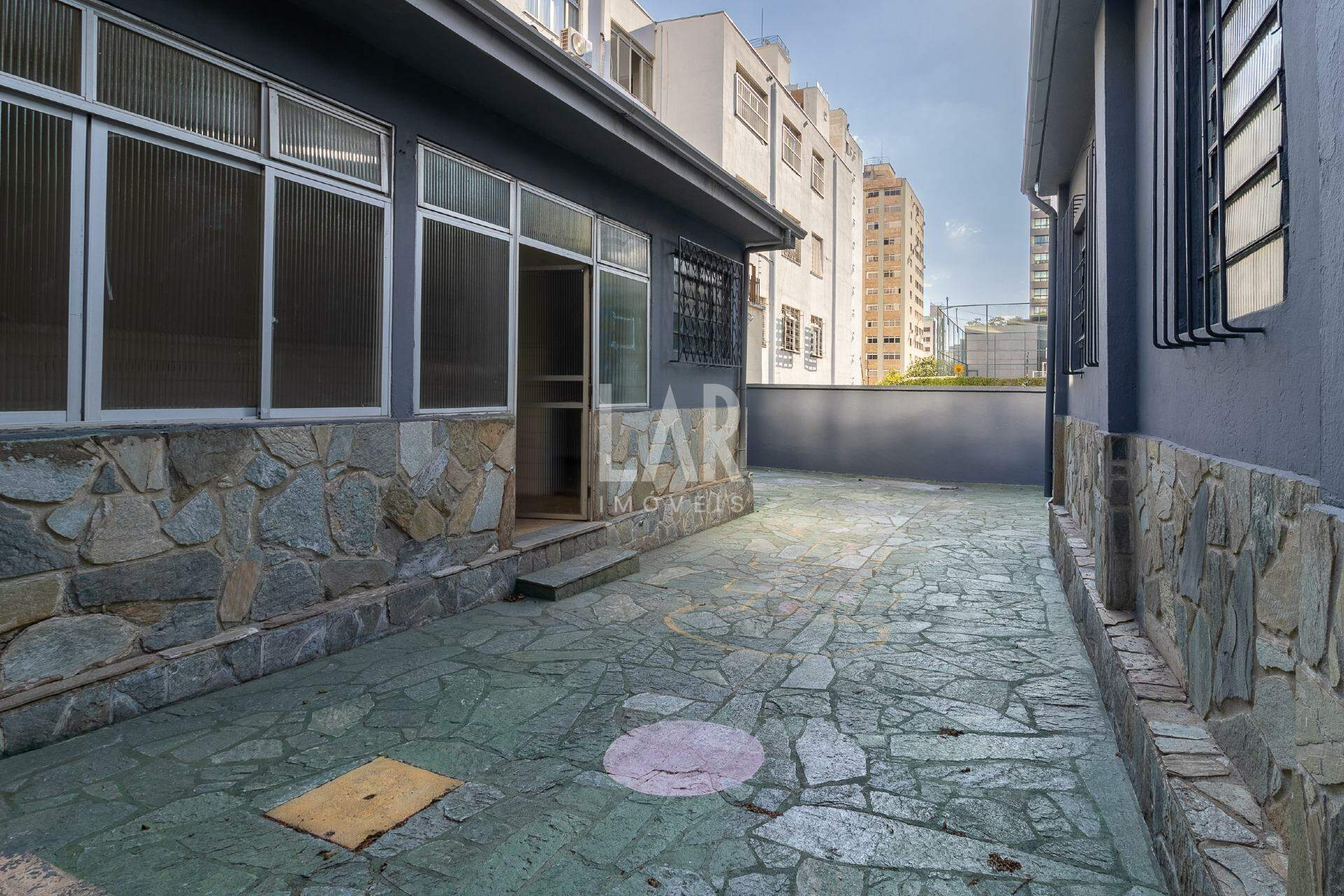Casa Comercial de 7 quartos para alugar, Funcionários, Belo Horizonte - MG