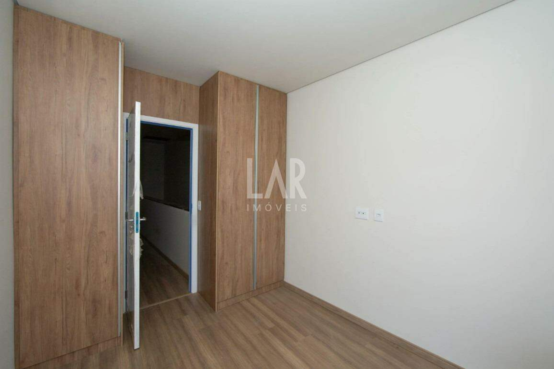 Casa Geminada de 2 quartos à venda, Estoril, Belo Horizonte - MG