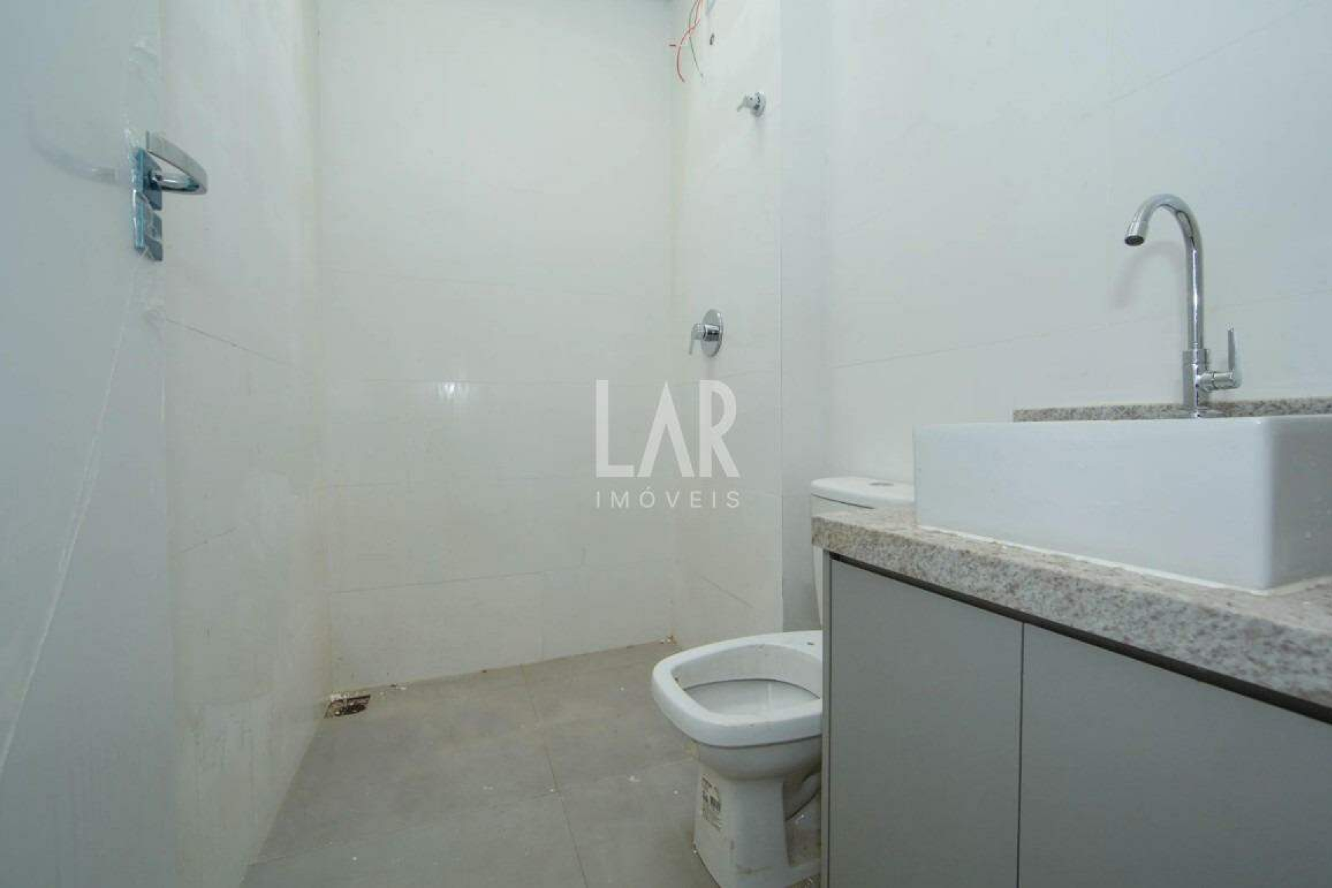 Casa Geminada de 2 quartos à venda, Estoril, Belo Horizonte - MG