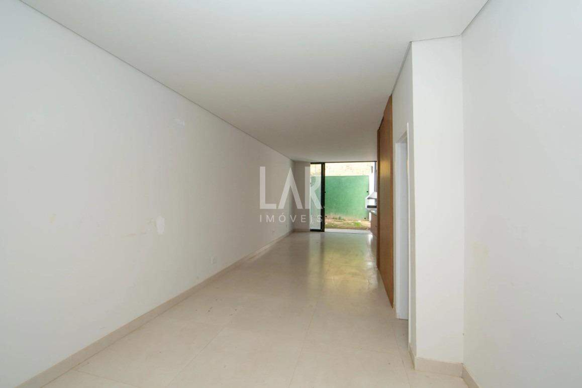Casa Geminada de 2 quartos para alugar, Estoril, Belo Horizonte - MG