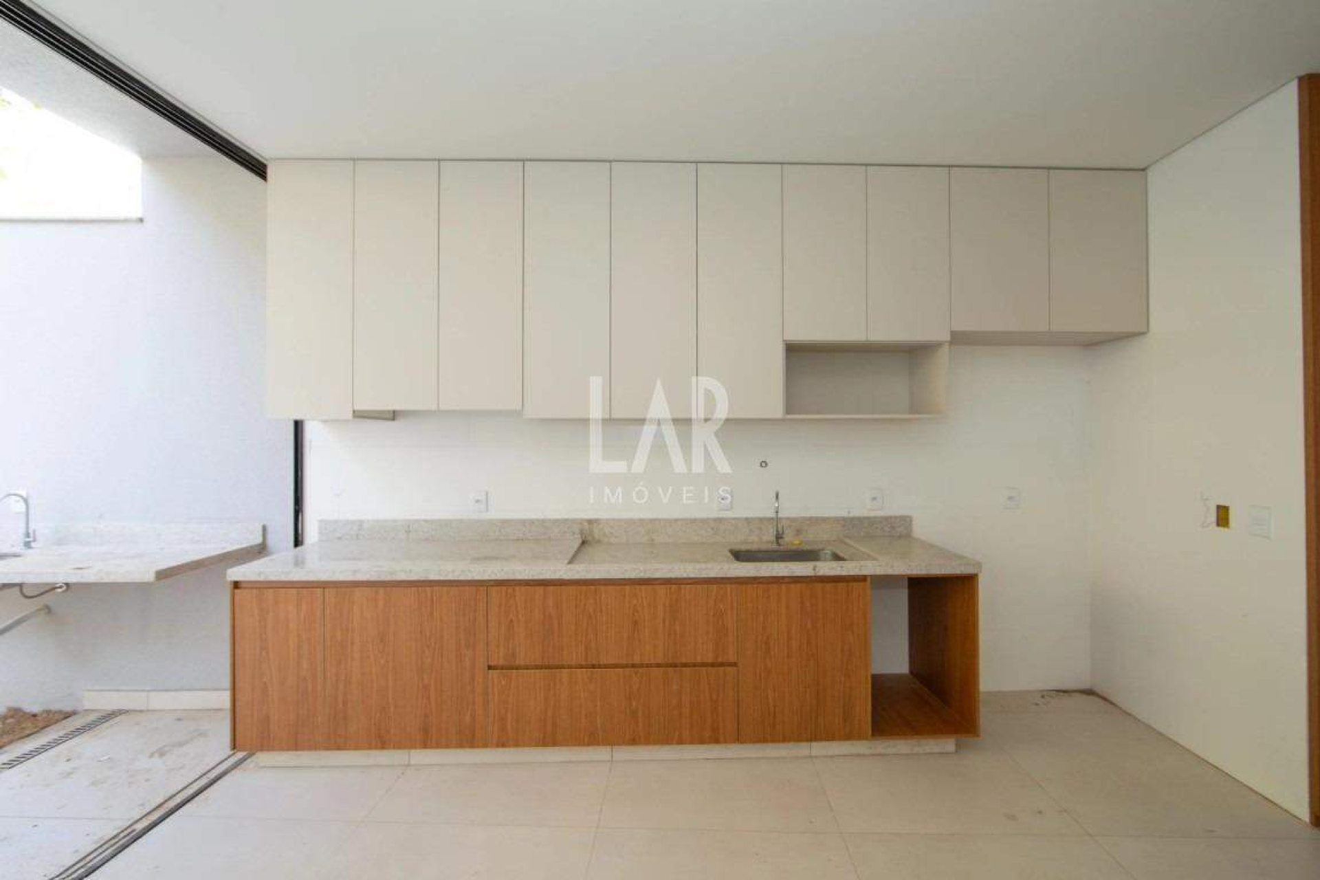 Casa Geminada de 2 quartos para alugar, Estoril, Belo Horizonte - MG