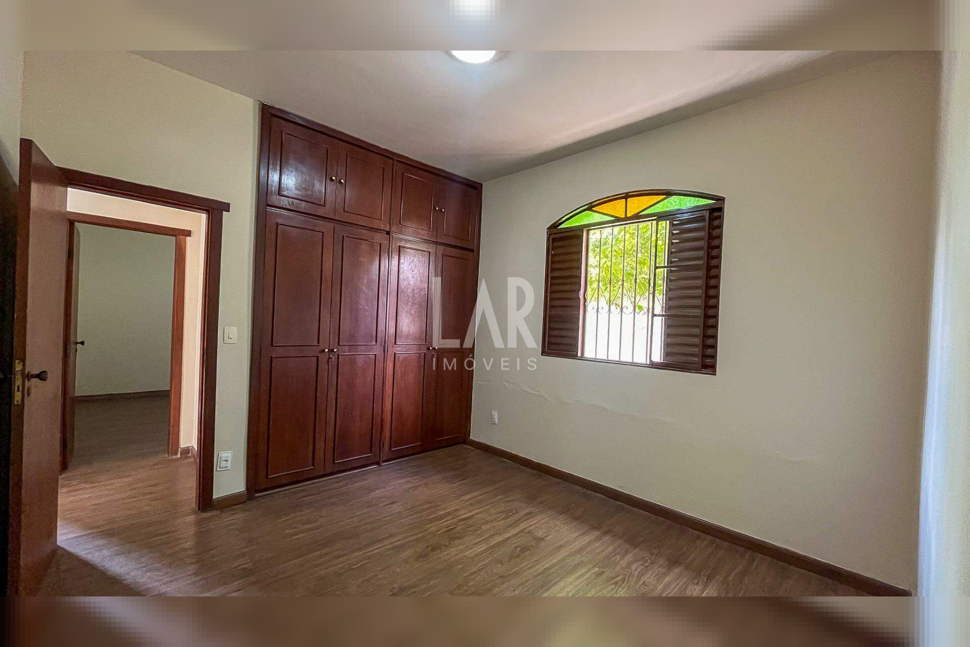 Casa de 3 quartos para alugar, Dona Clara, Belo Horizonte - MG