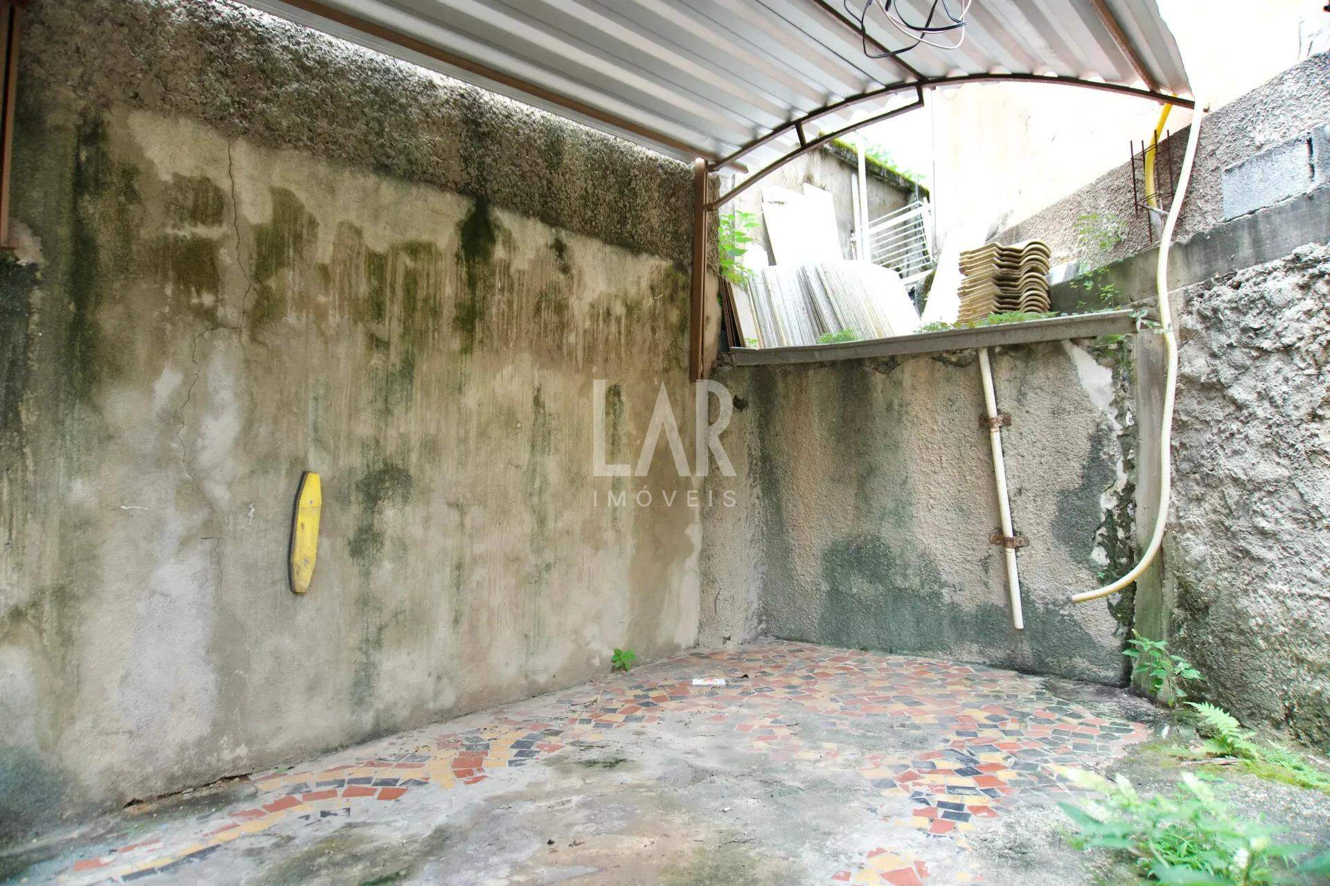 Casa de 2 quartos à venda, Santa Tereza, Belo Horizonte - MG