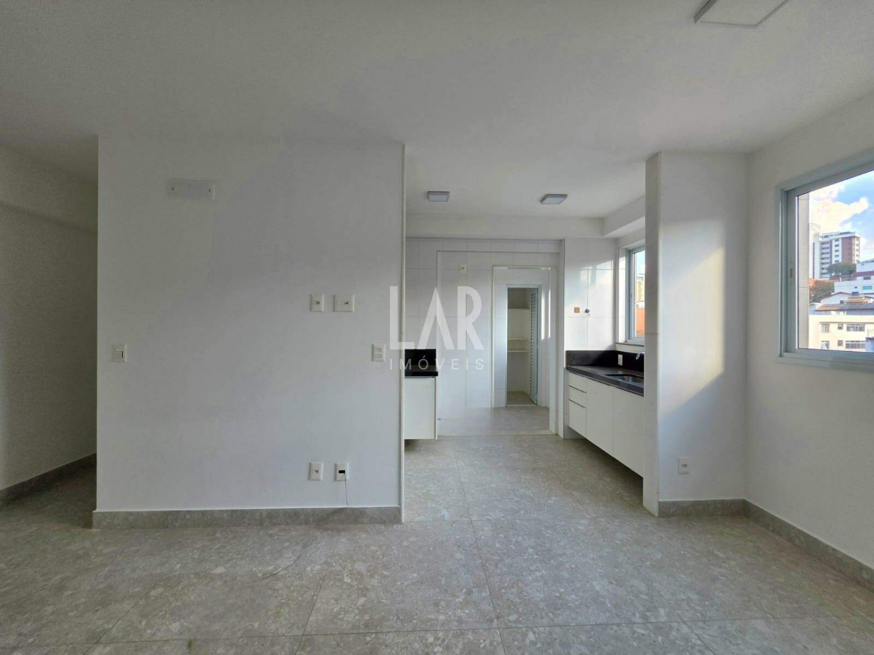 Apartamento de 2 quartos à venda, Santo Antônio, Belo Horizonte - MG