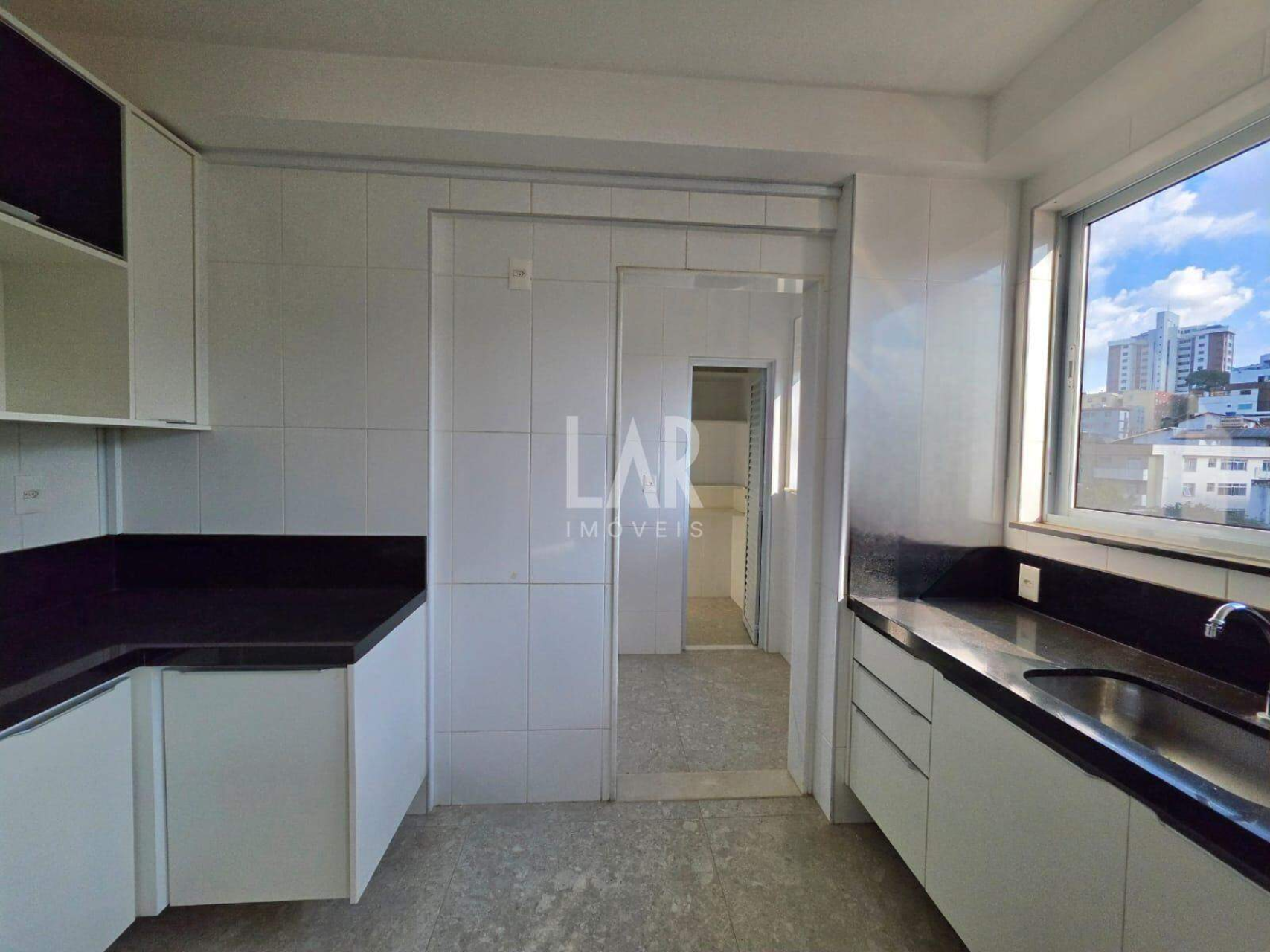 Apartamento de 2 quartos à venda, Santo Antônio, Belo Horizonte - MG