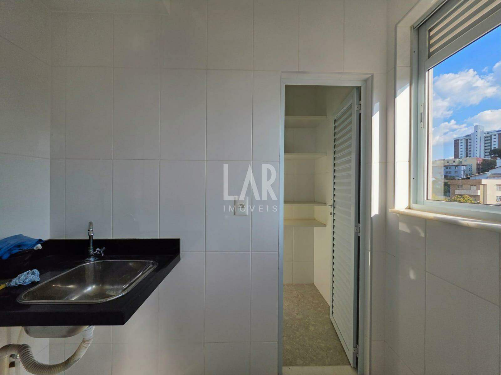 Apartamento de 2 quartos à venda, Santo Antônio, Belo Horizonte - MG