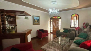 Casa de 6 quartos à venda, Betânia, Belo Horizonte - MG