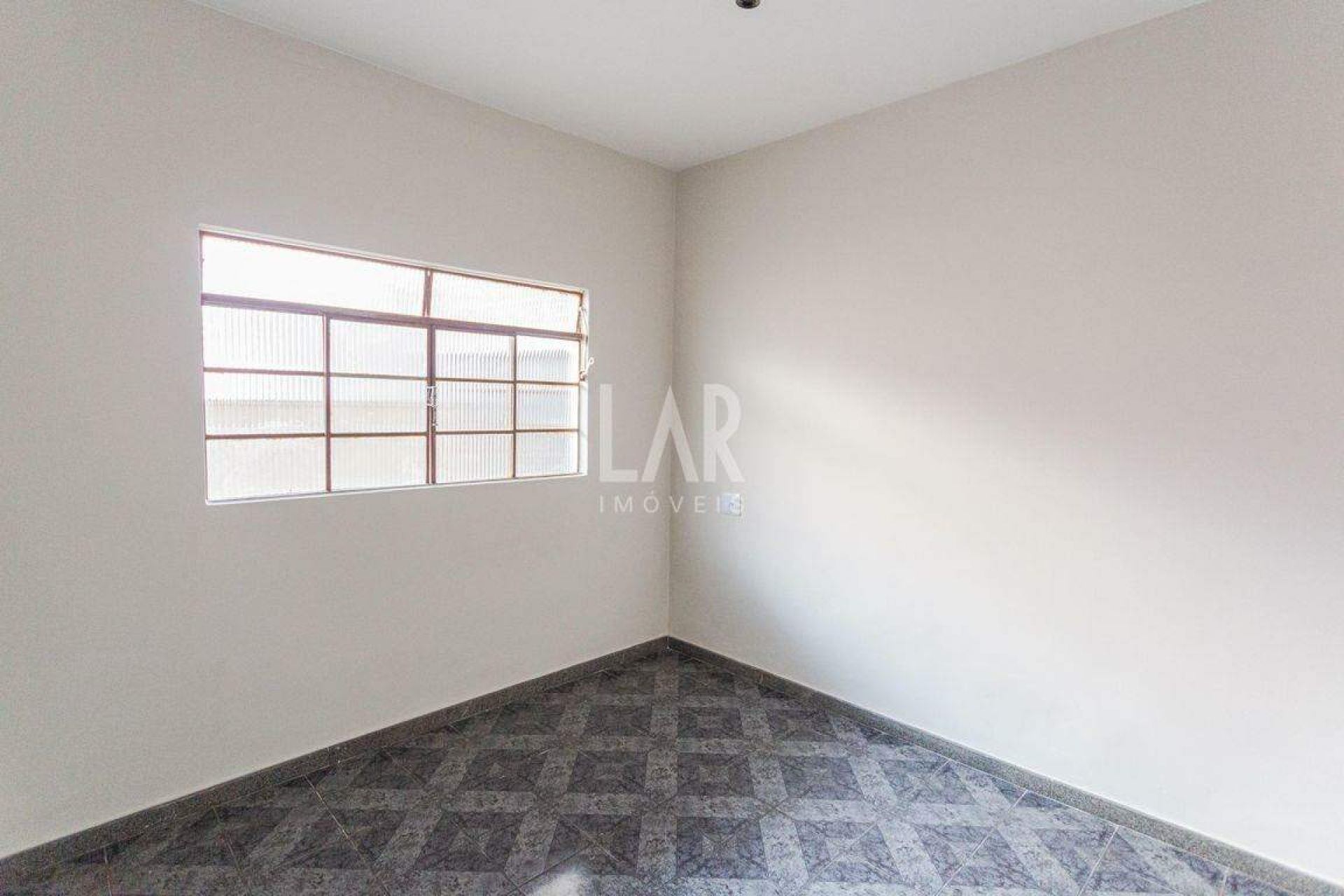 Casa de 3 quartos para alugar, Santa Efigênia, Belo Horizonte - MG