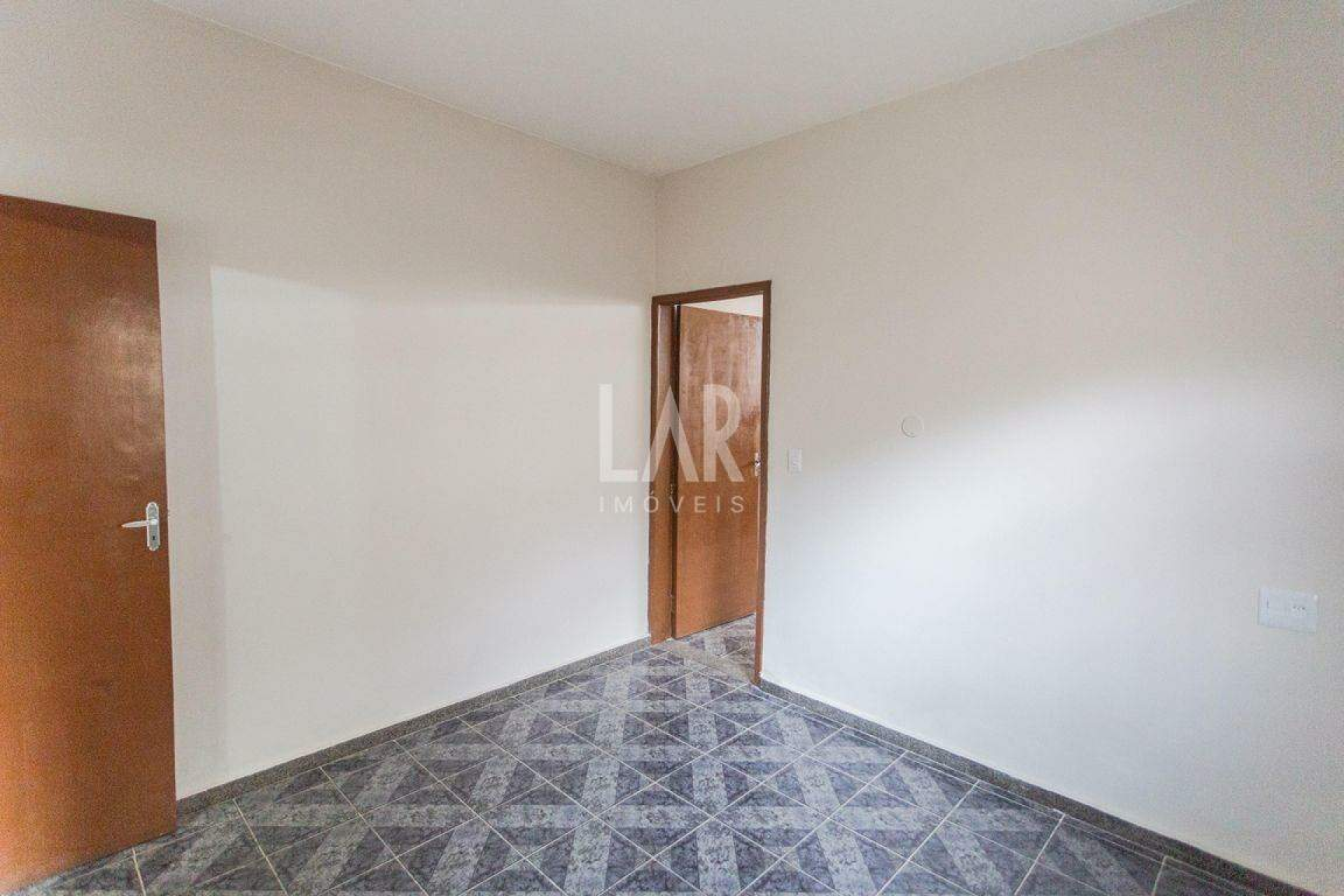 Casa de 3 quartos para alugar, Santa Efigênia, Belo Horizonte - MG