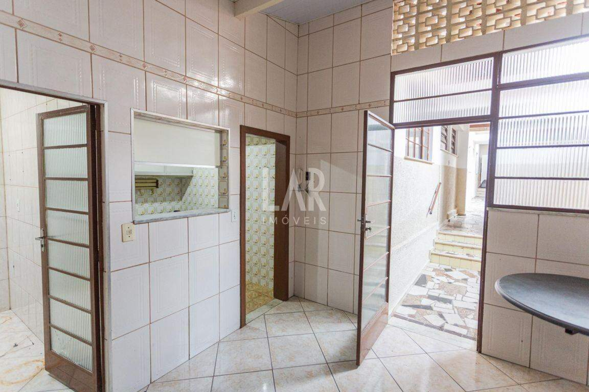 Casa de 3 quartos para alugar, Santa Efigênia, Belo Horizonte - MG