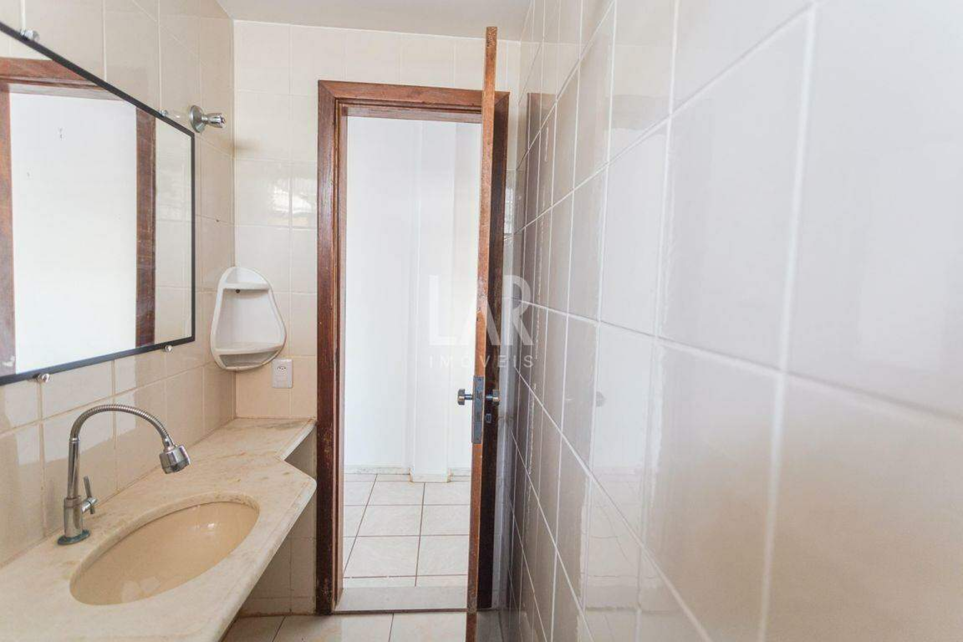 Casa de 3 quartos para alugar, Santa Efigênia, Belo Horizonte - MG
