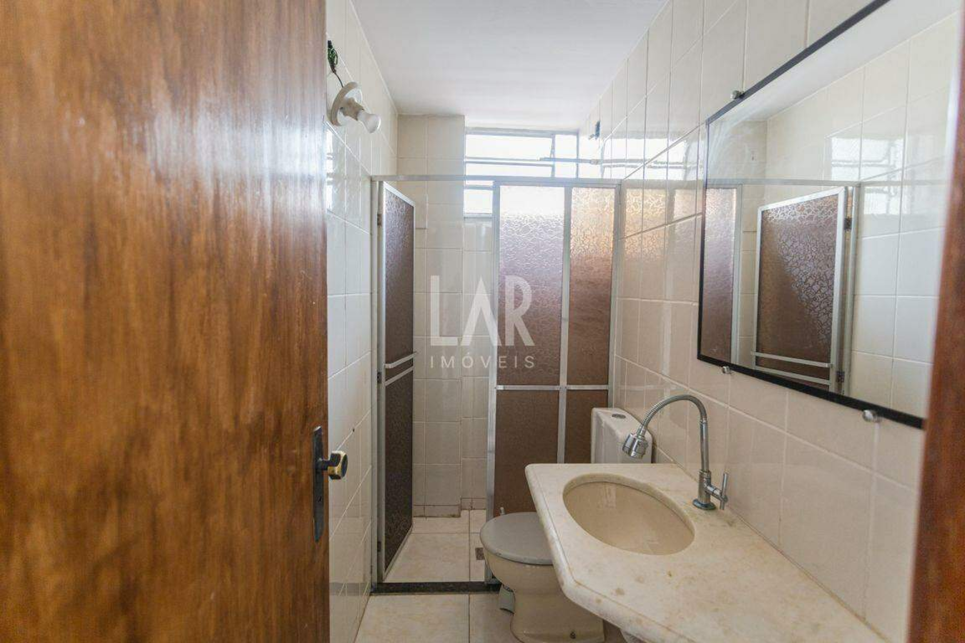 Casa de 3 quartos para alugar, Santa Efigênia, Belo Horizonte - MG