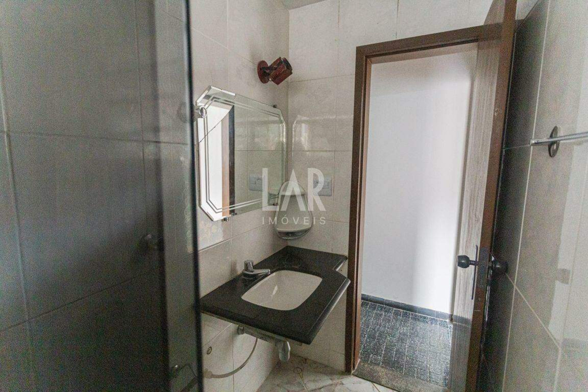 Casa de 3 quartos para alugar, Santa Efigênia, Belo Horizonte - MG