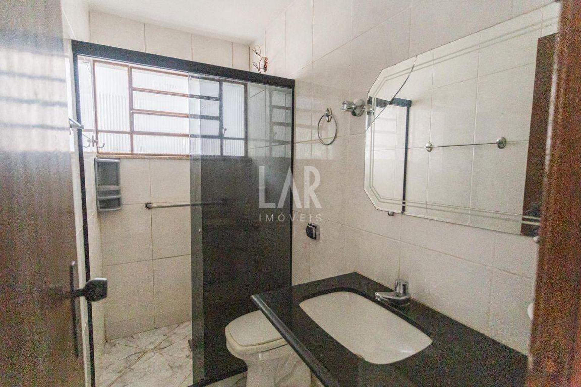Casa de 3 quartos para alugar, Santa Efigênia, Belo Horizonte - MG