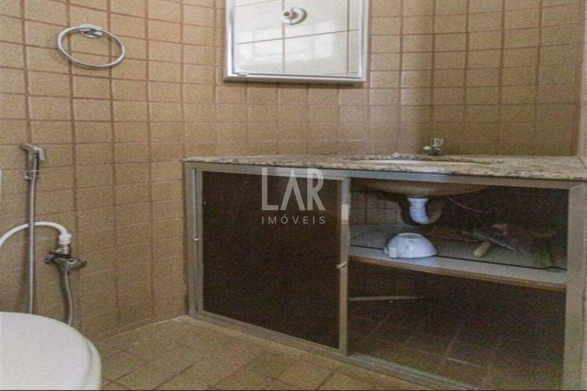 Casa de 3 quartos para alugar, Santa Efigênia, Belo Horizonte - MG
