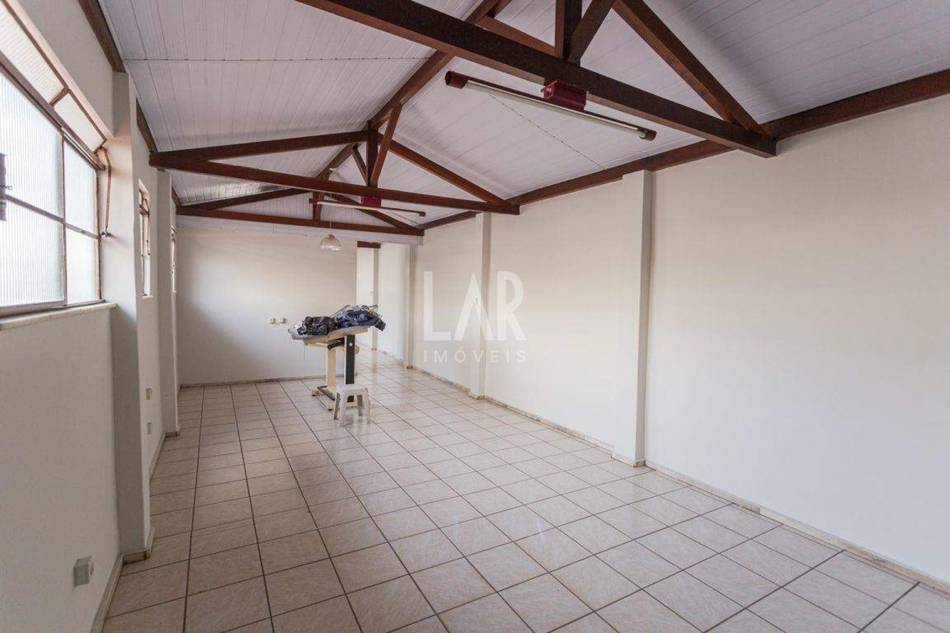 Casa de 3 quartos para alugar, Santa Efigênia, Belo Horizonte - MG