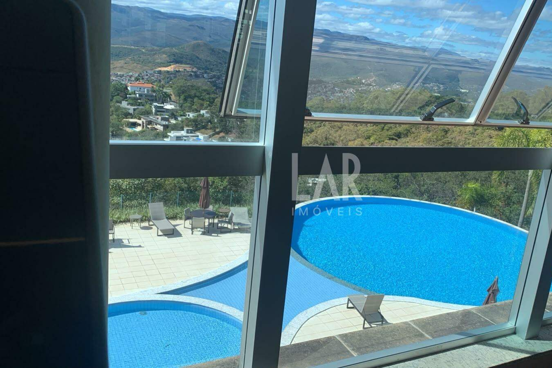 Casa em Condomínio de 5 quartos à venda, Quintas do Sol, Nova Lima - MG