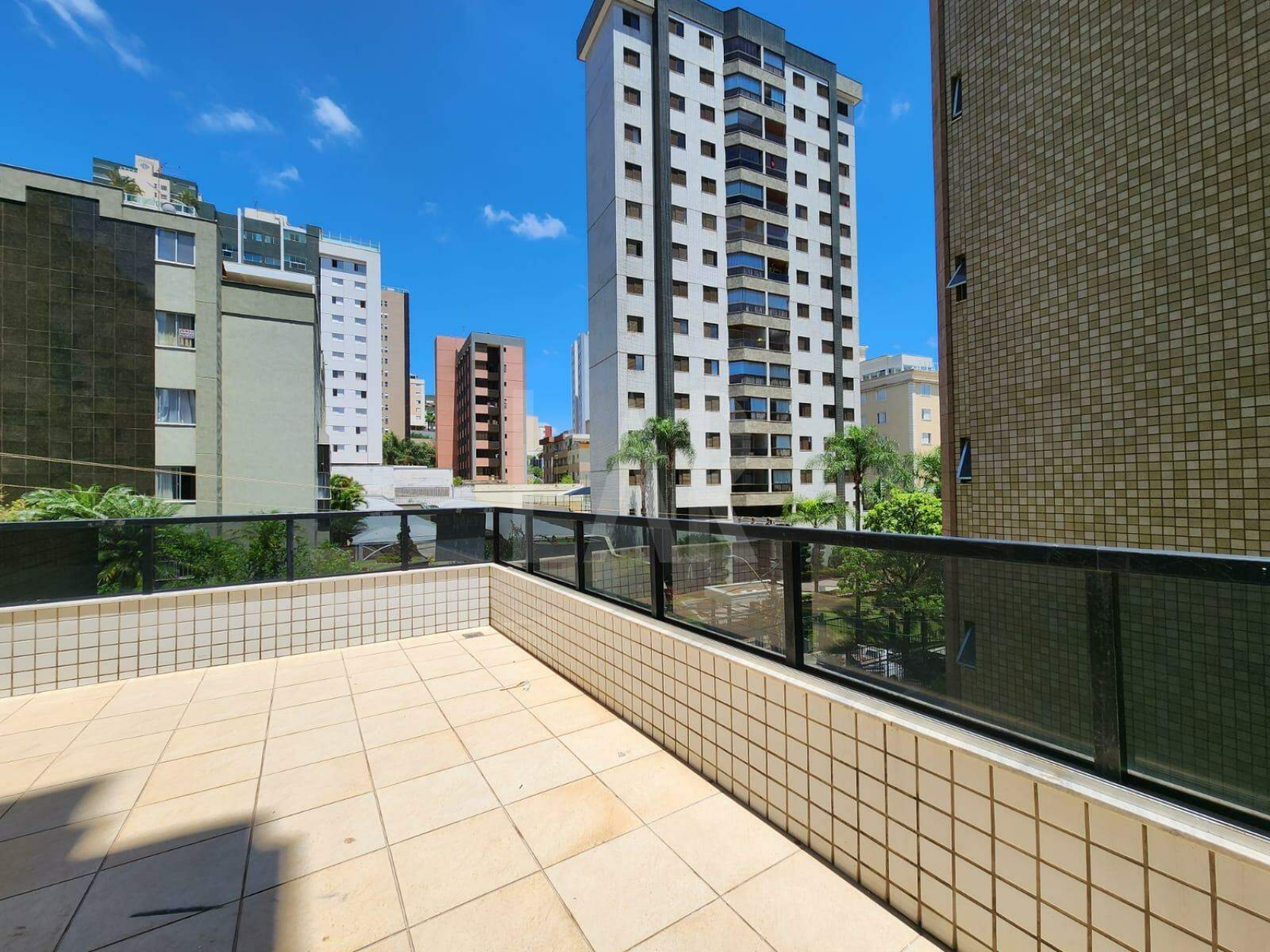 Apartamento de 4 quartos para alugar, Buritis, Belo Horizonte - MG