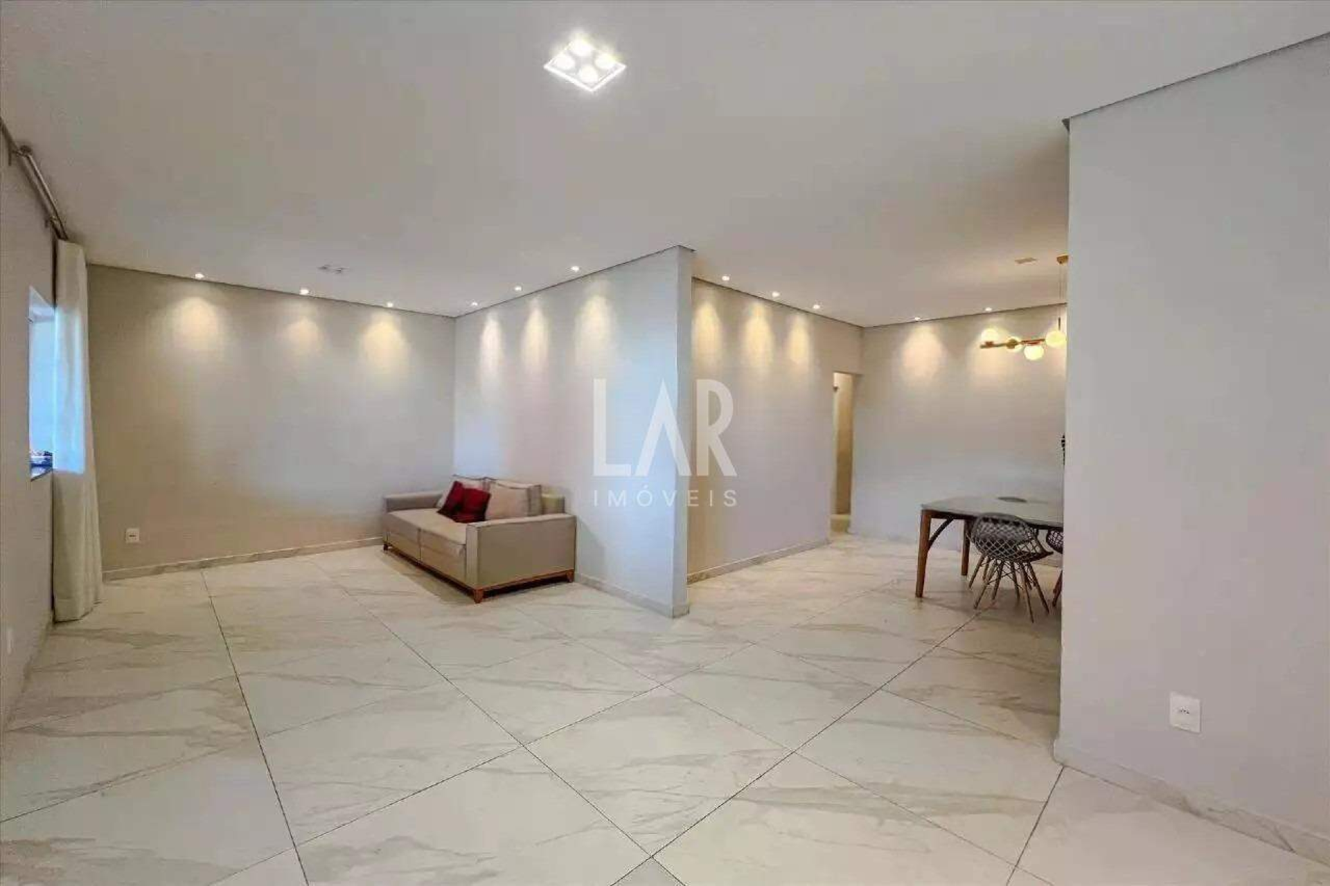 Casa de 4 quartos à venda, Floresta, Belo Horizonte - MG