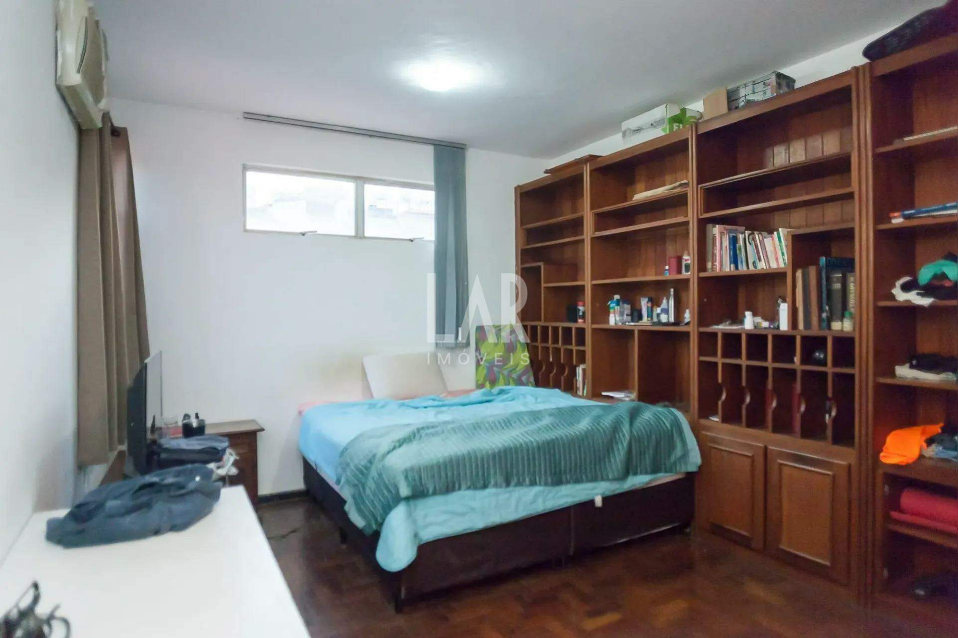 Casa de 5 quartos à venda, Floresta, Belo Horizonte - MG