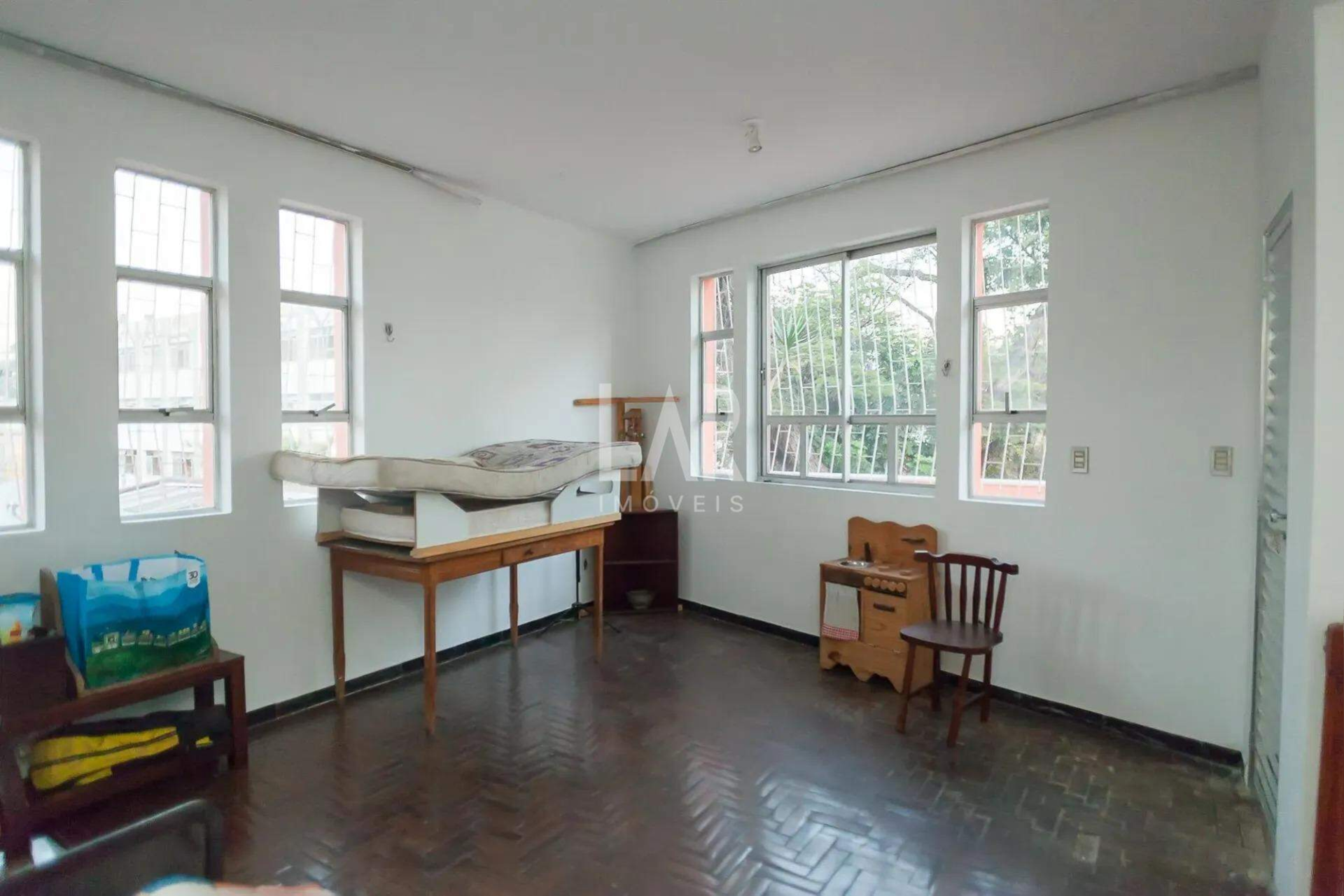 Casa de 5 quartos à venda, Floresta, Belo Horizonte - MG