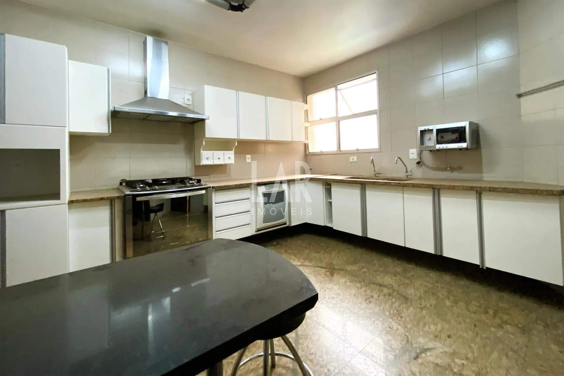 Apartamento de 4 quartos à venda, Lourdes, Belo Horizonte - MG