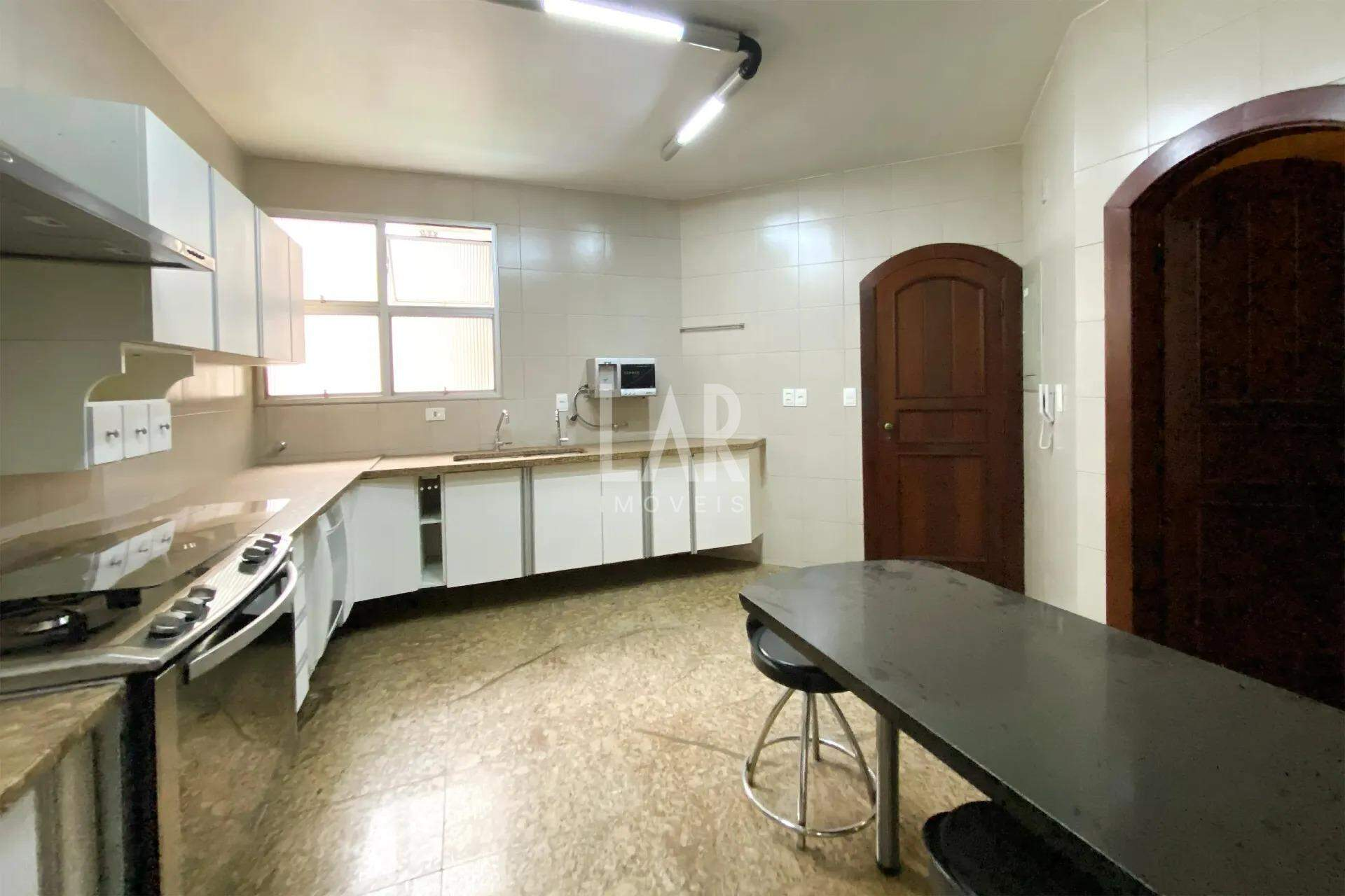 Apartamento de 4 quartos à venda, Lourdes, Belo Horizonte - MG
