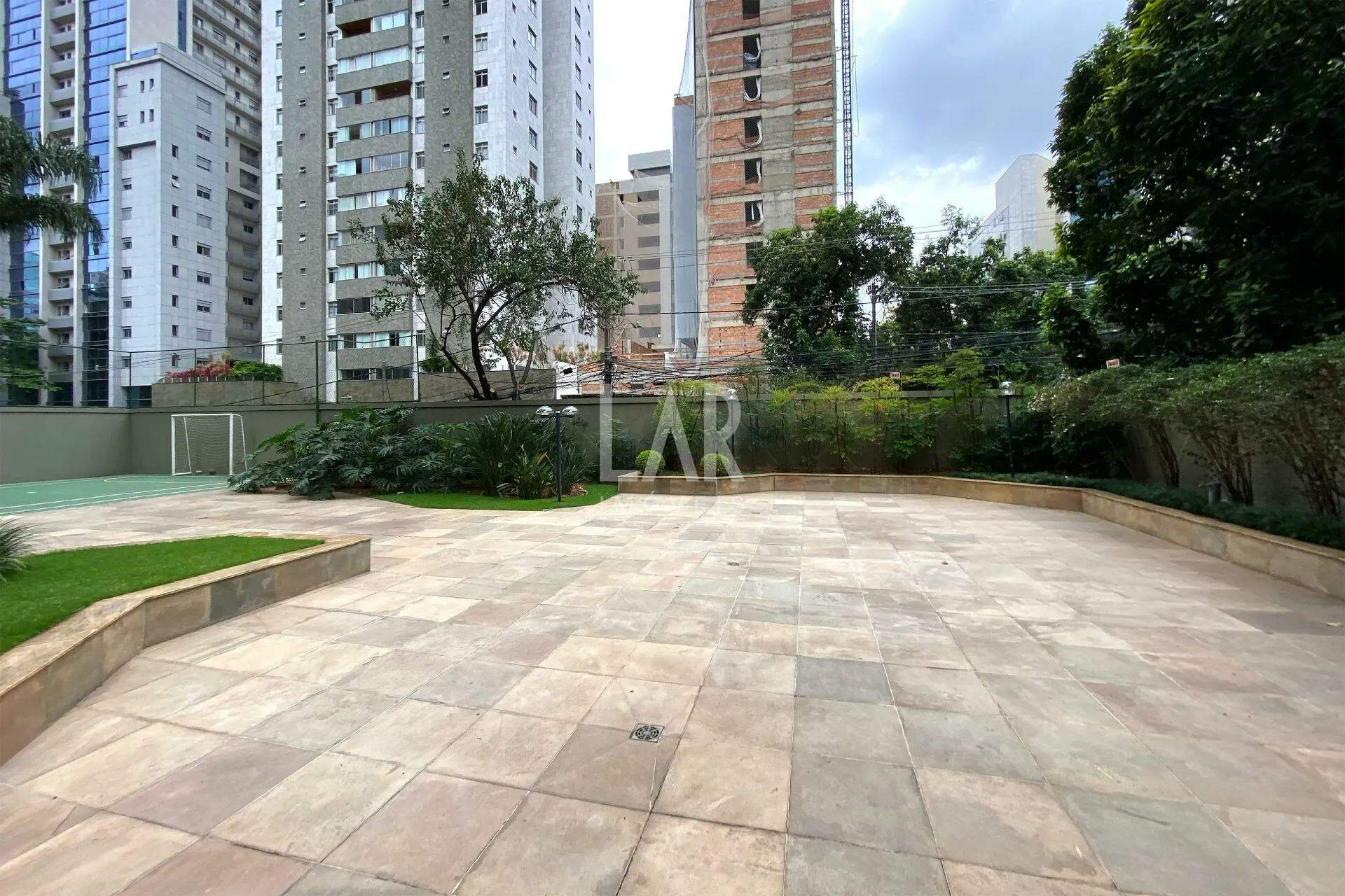 Apartamento de 4 quartos à venda, Lourdes, Belo Horizonte - MG
