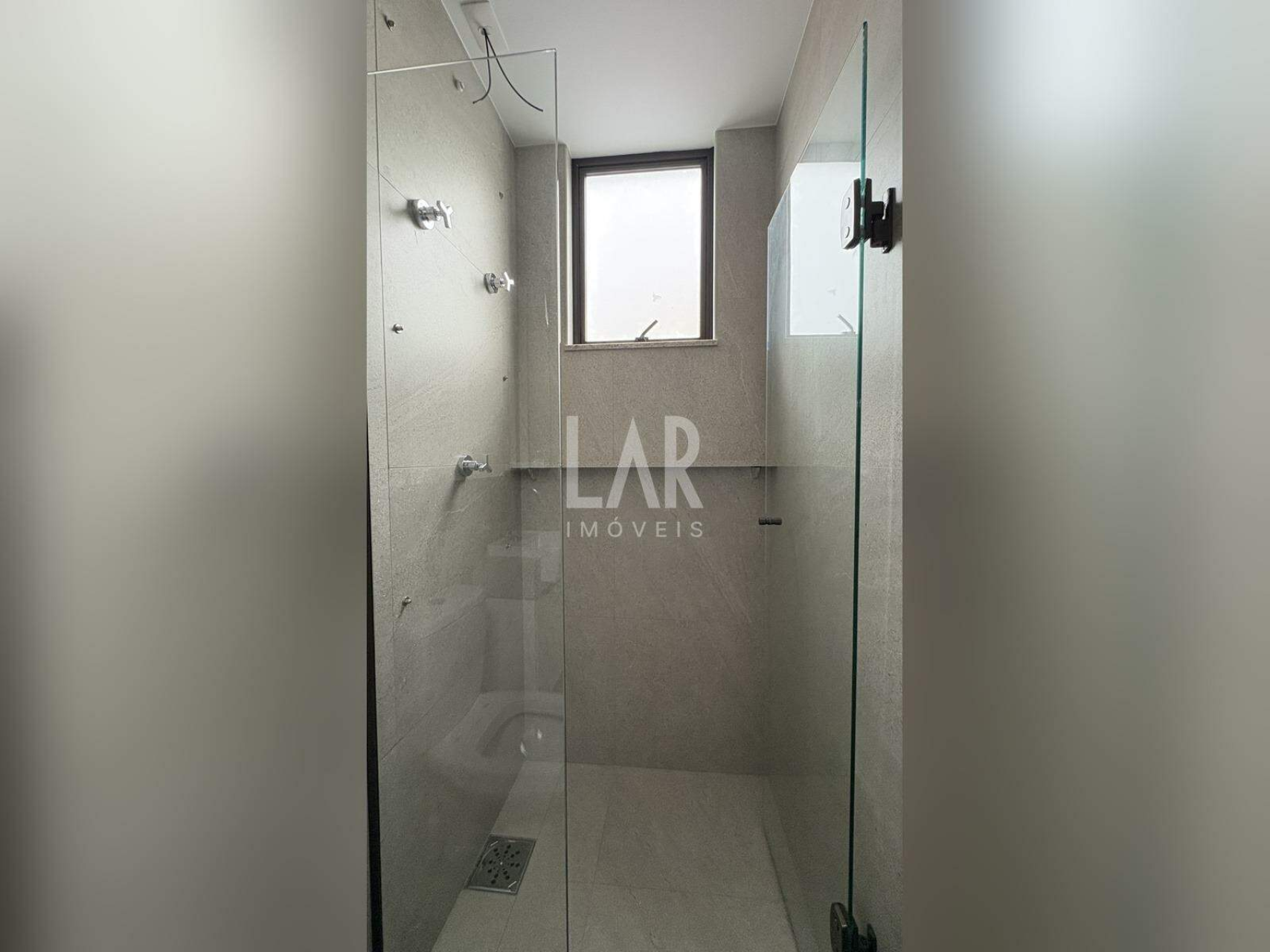 Apartamento de 3 quartos para alugar, Santa Efigênia, Belo Horizonte - MG