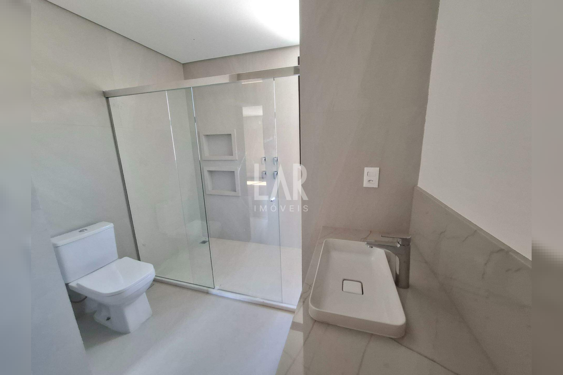 Cobertura de 3 quartos para alugar, Santa Lúcia, Belo Horizonte - MG