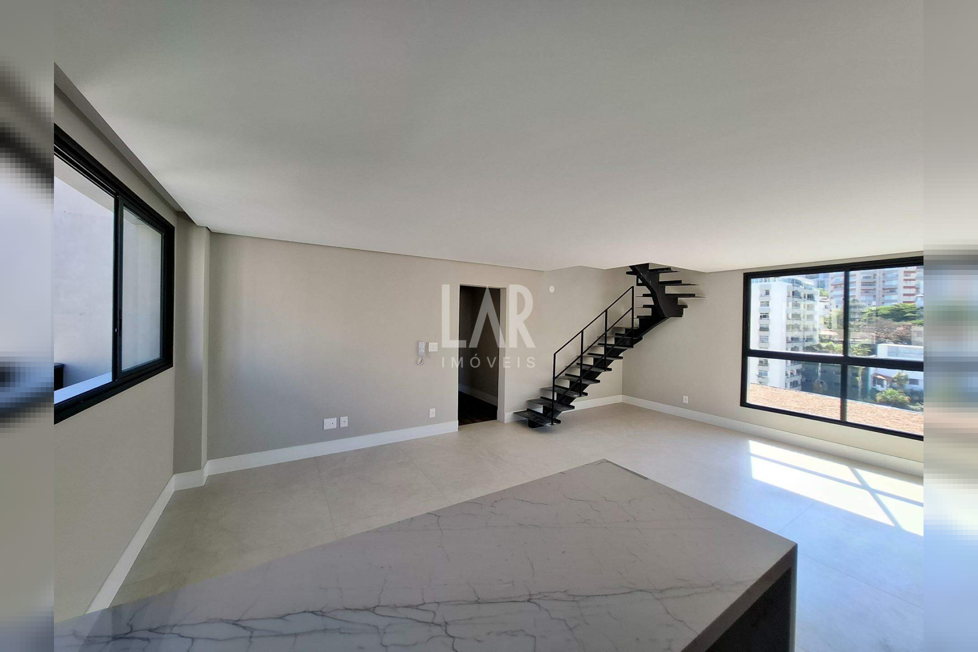 Cobertura de 3 quartos para alugar, Santa Lúcia, Belo Horizonte - MG
