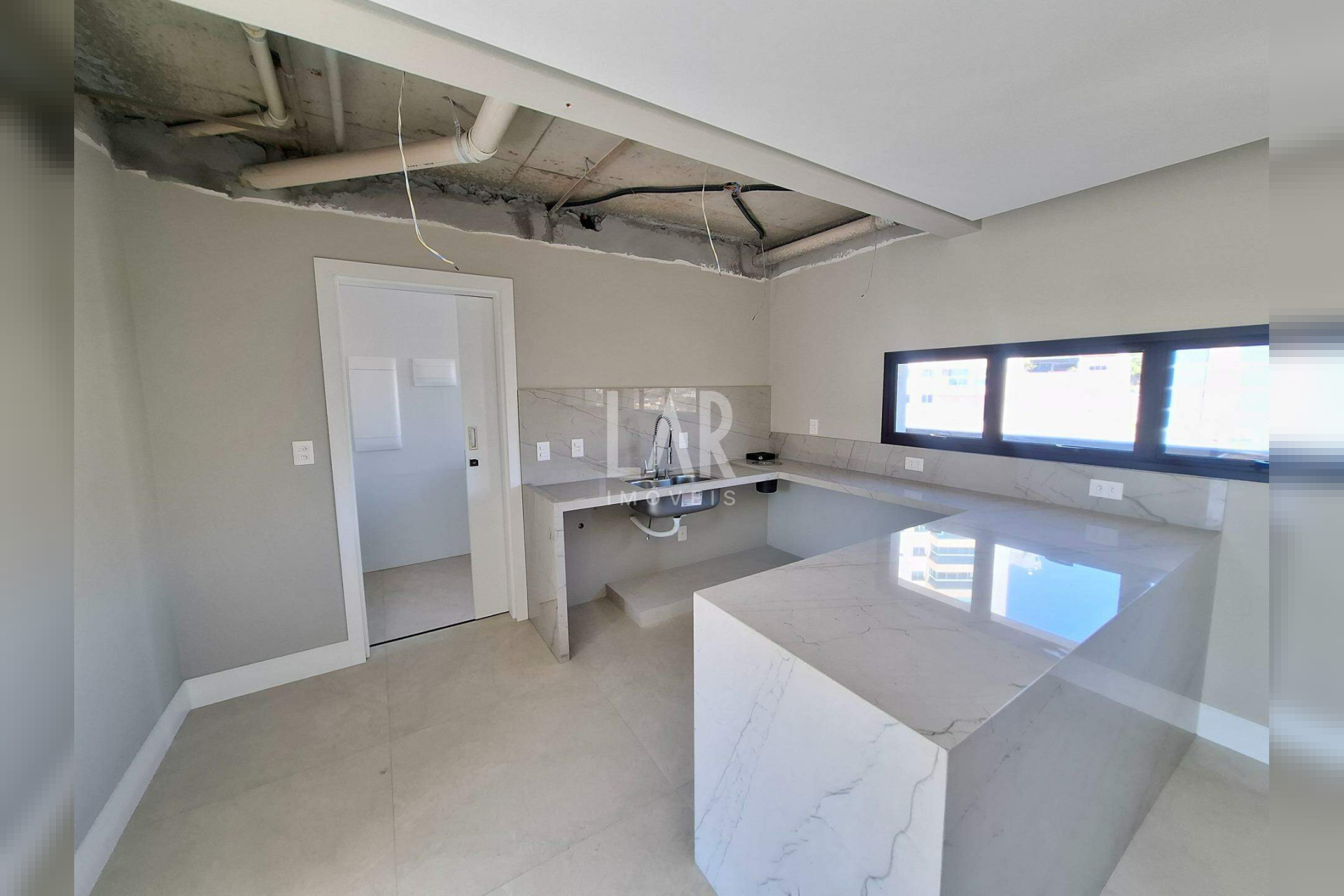 Cobertura de 3 quartos para alugar, Santa Lúcia, Belo Horizonte - MG