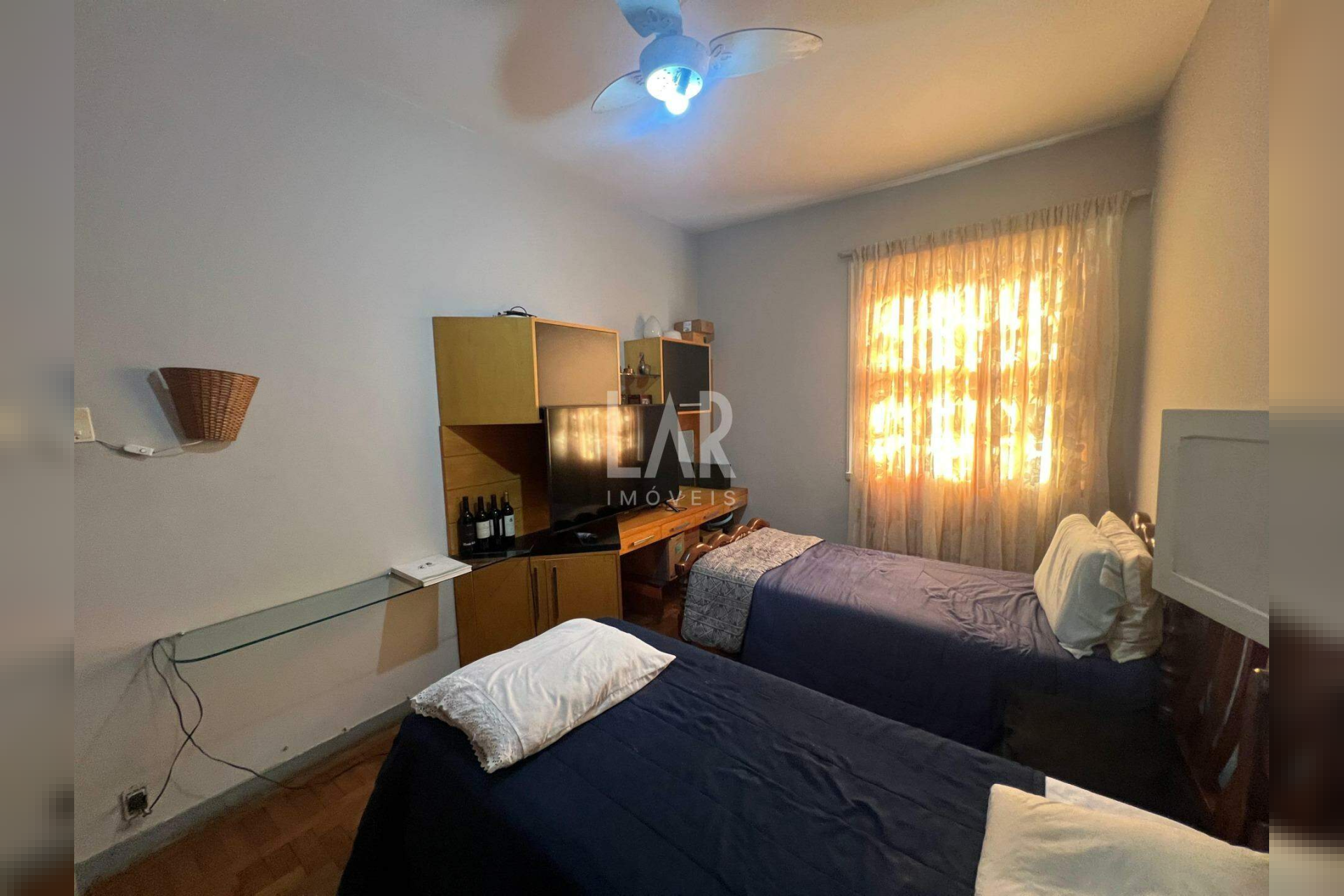 Casa de 4 quartos à venda, Calafate, Belo Horizonte - MG